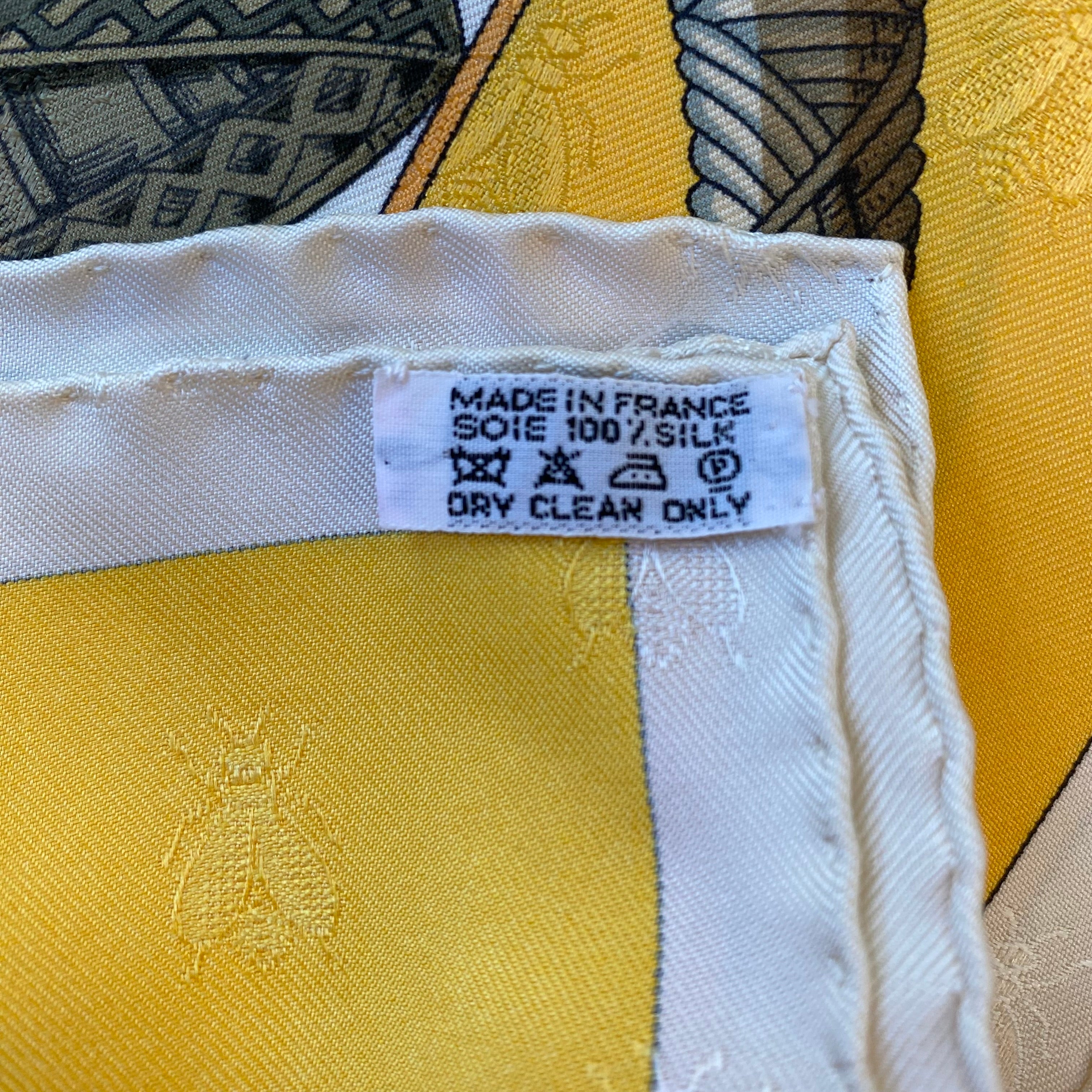 Pristine Hermès Amours Designer Silk Scarf