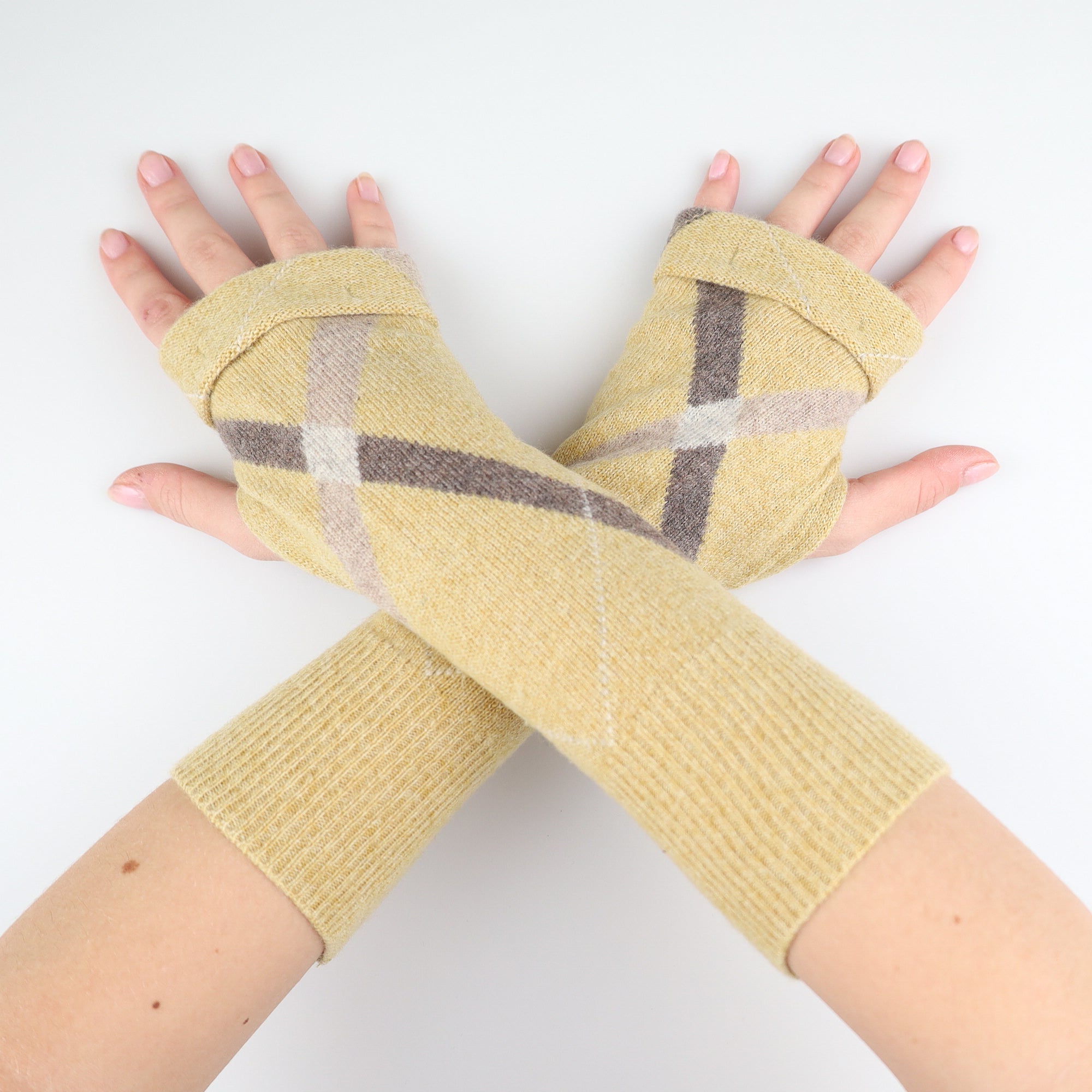 Golden Brown Patterned Fingerless Gloves