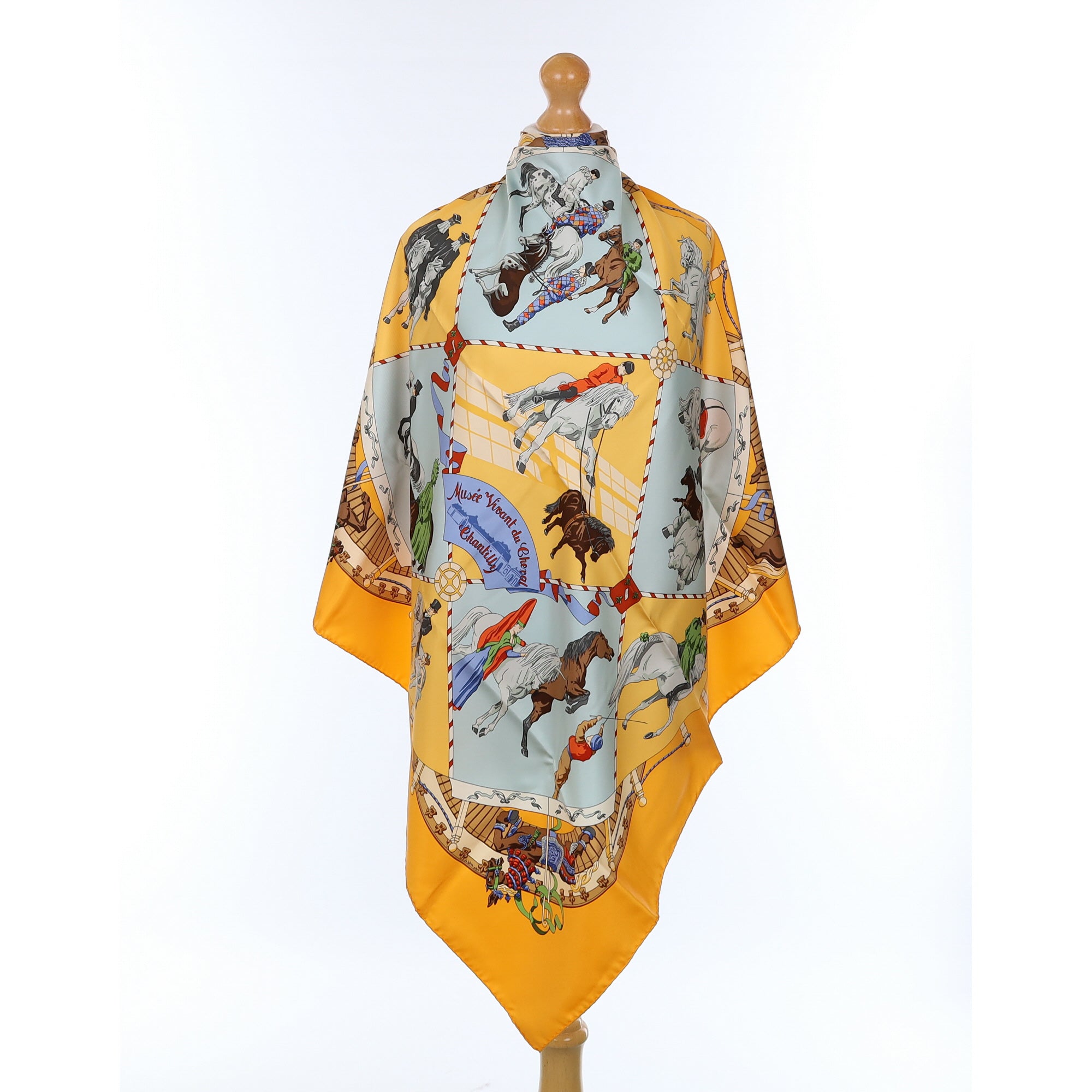 Brand New Boxed Hermès Musée Vivant du Cheval Chantilly Silk Scarf