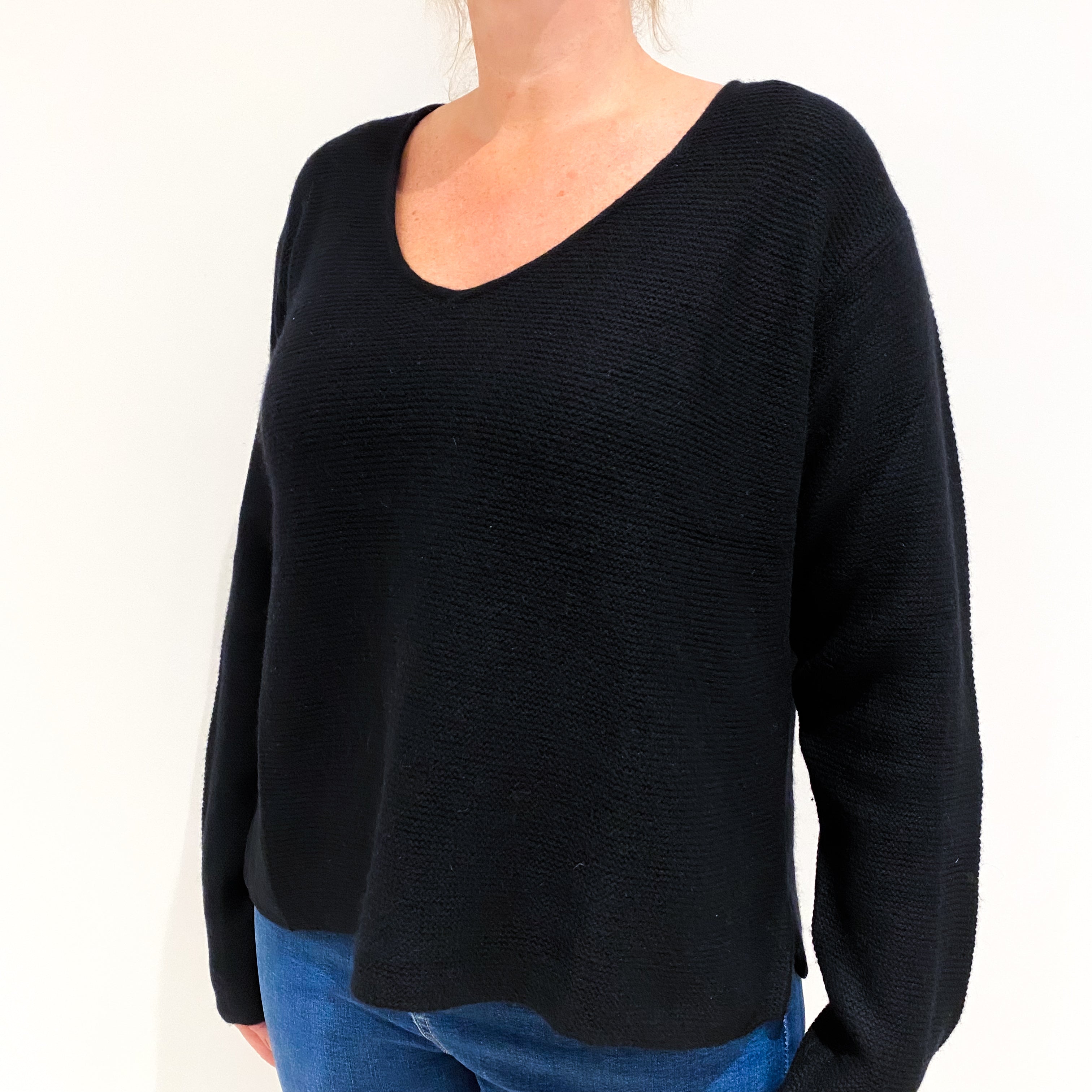 Black Chunky Cashmere V-Neck Jumper Large