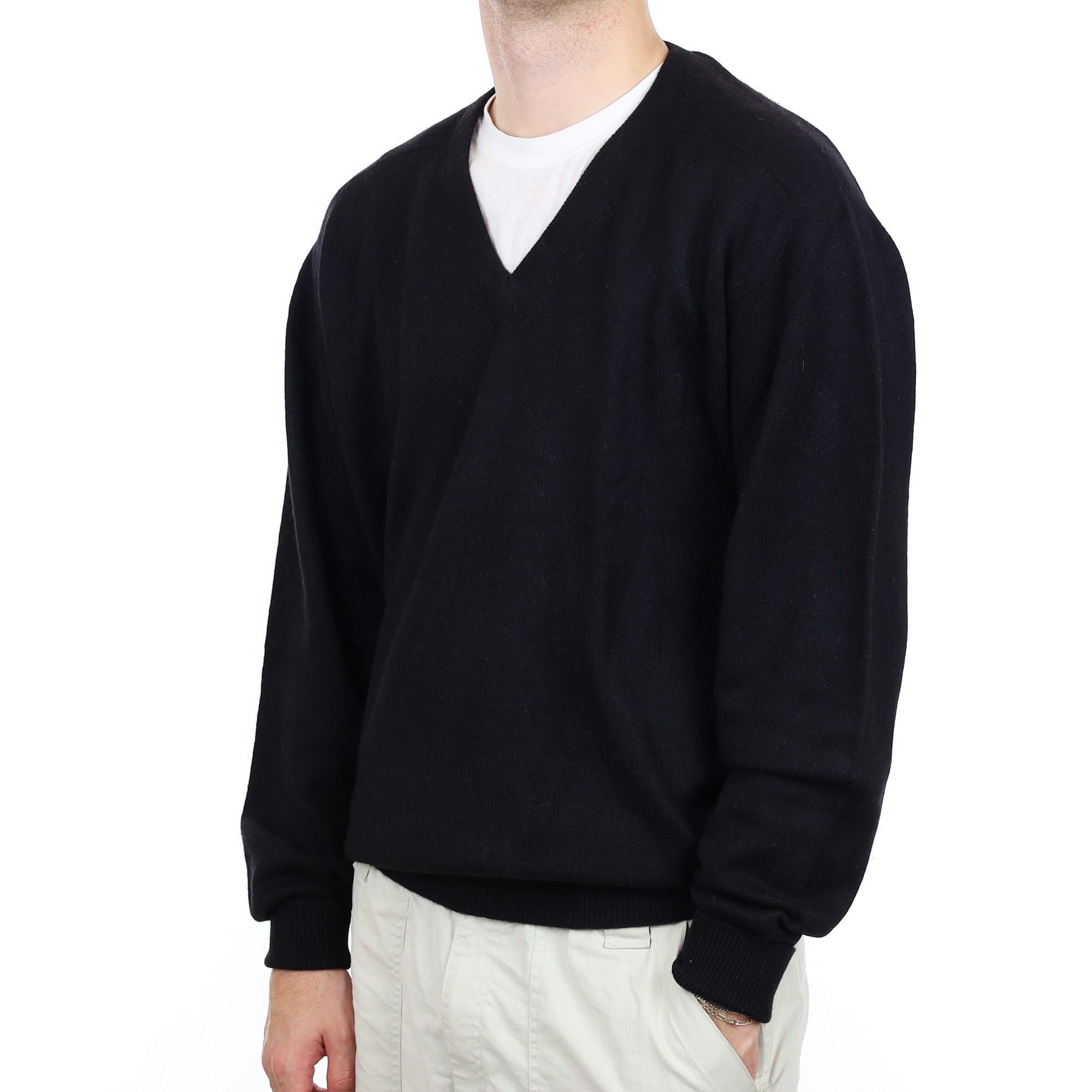 Men's Scottish Black Cashmere V Neck Jumper Large