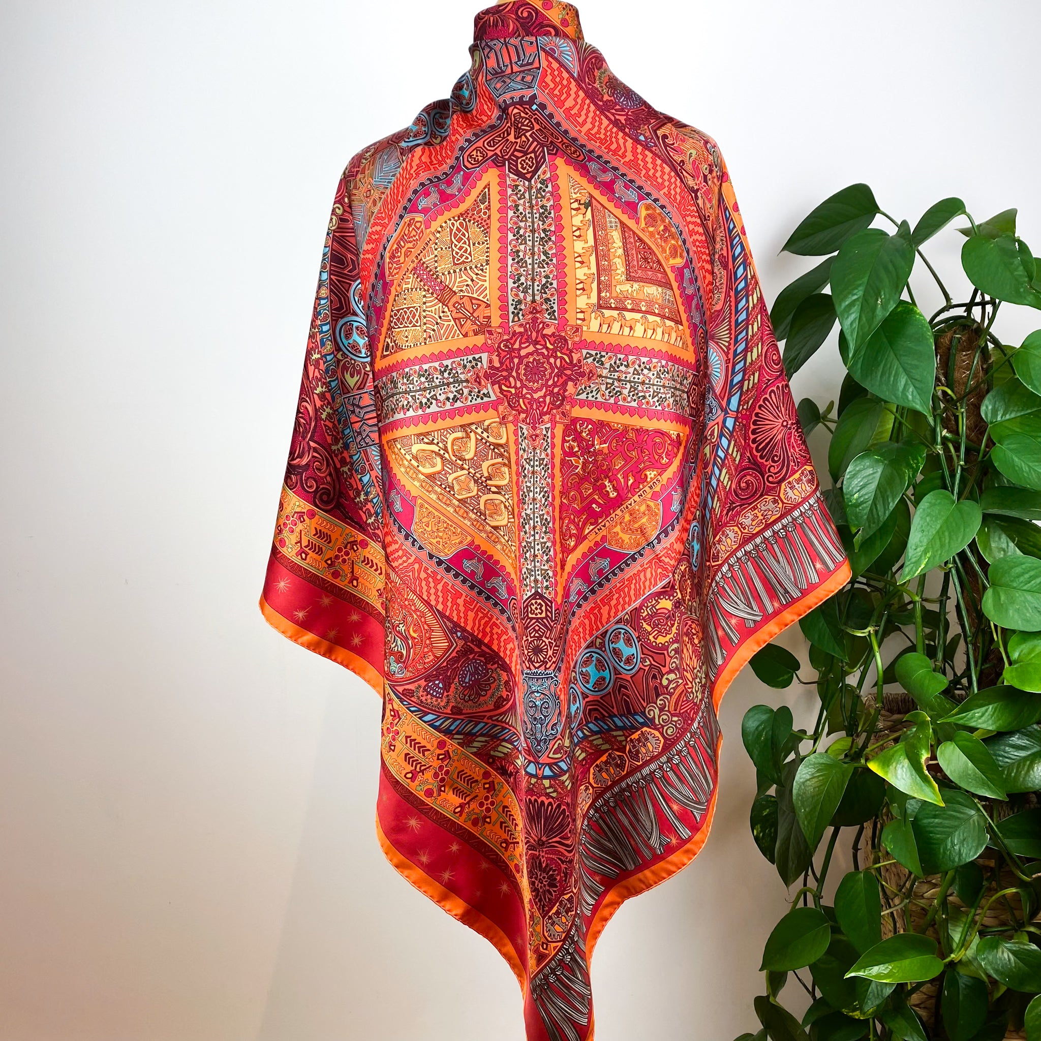 Boxed Hermes Sur Tapis Volant Vintage Silk Scarf