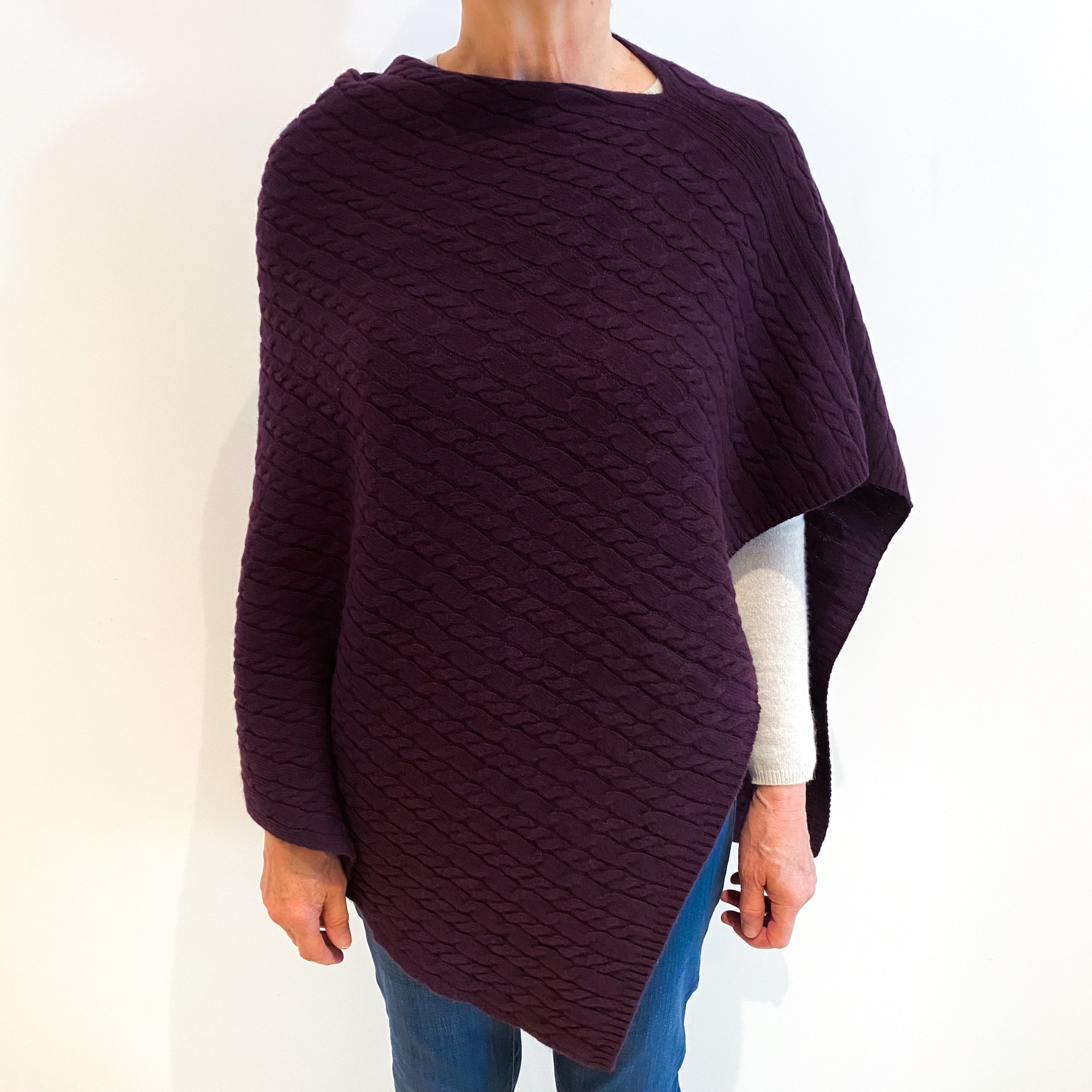 Brand New Scottish Aubergine Purple Cashmere Cable Poncho One Size