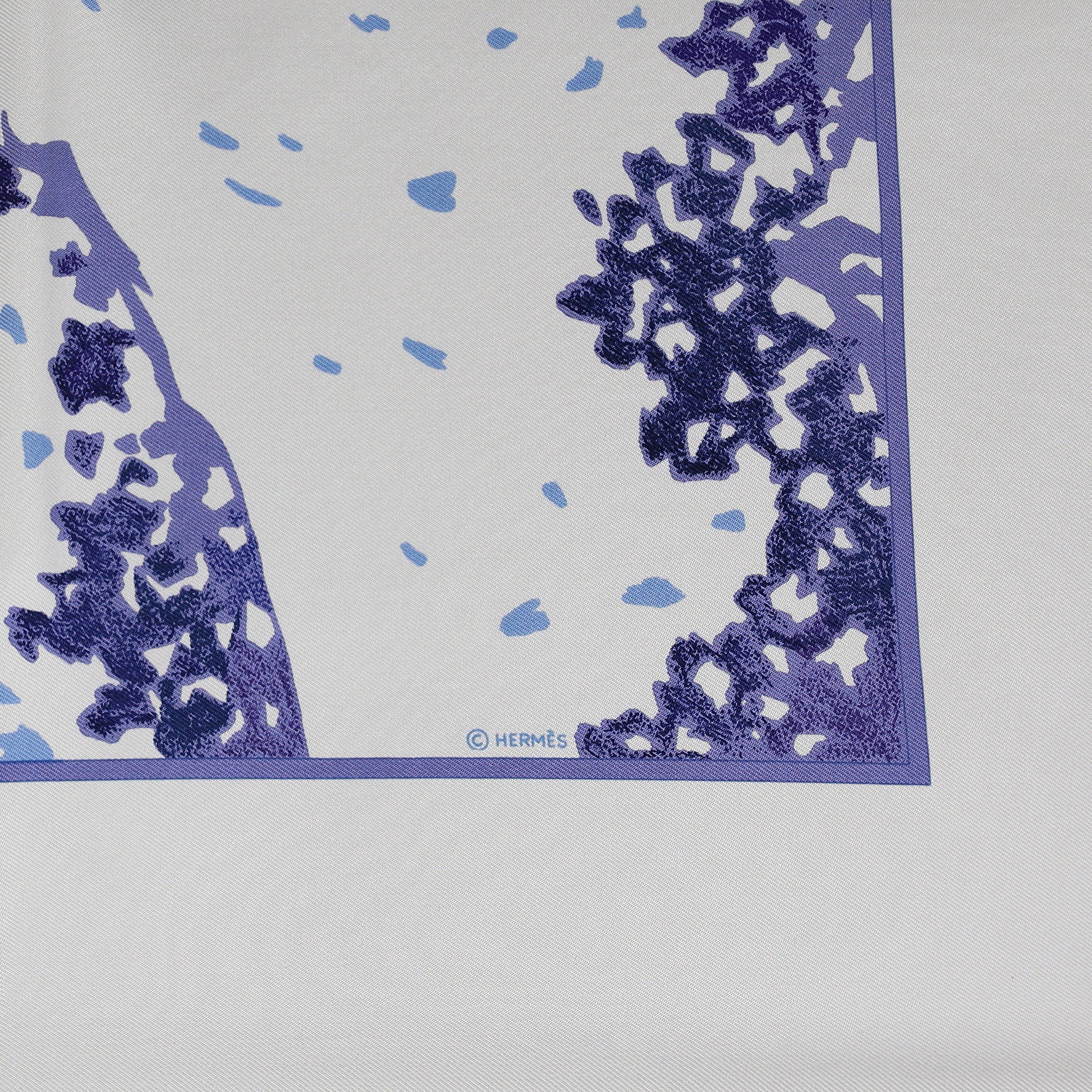 Brand New Boxed Hermès Trois Feuilles Silk Scarf