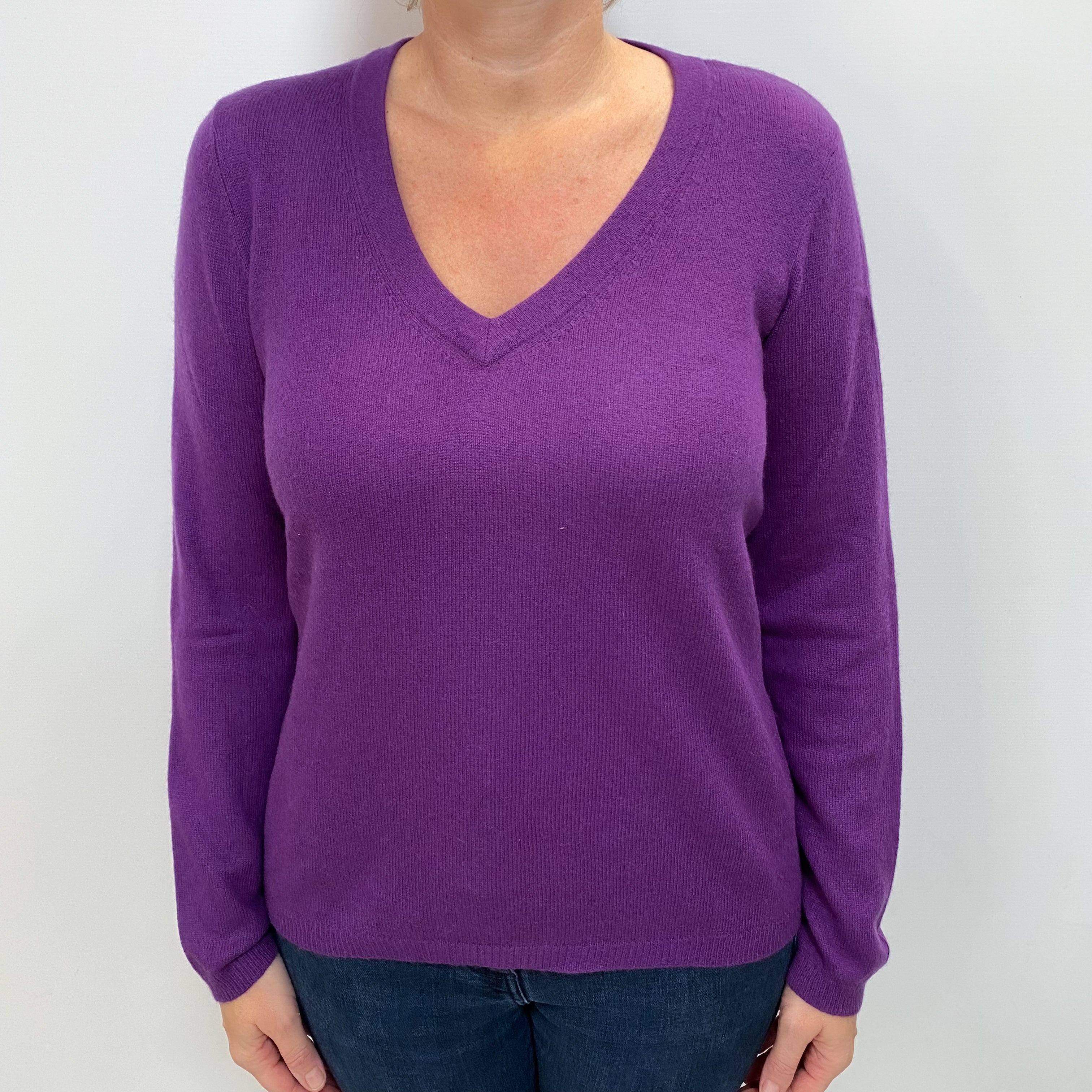 Pansy Purple Cashmere V Neck Jumper Large