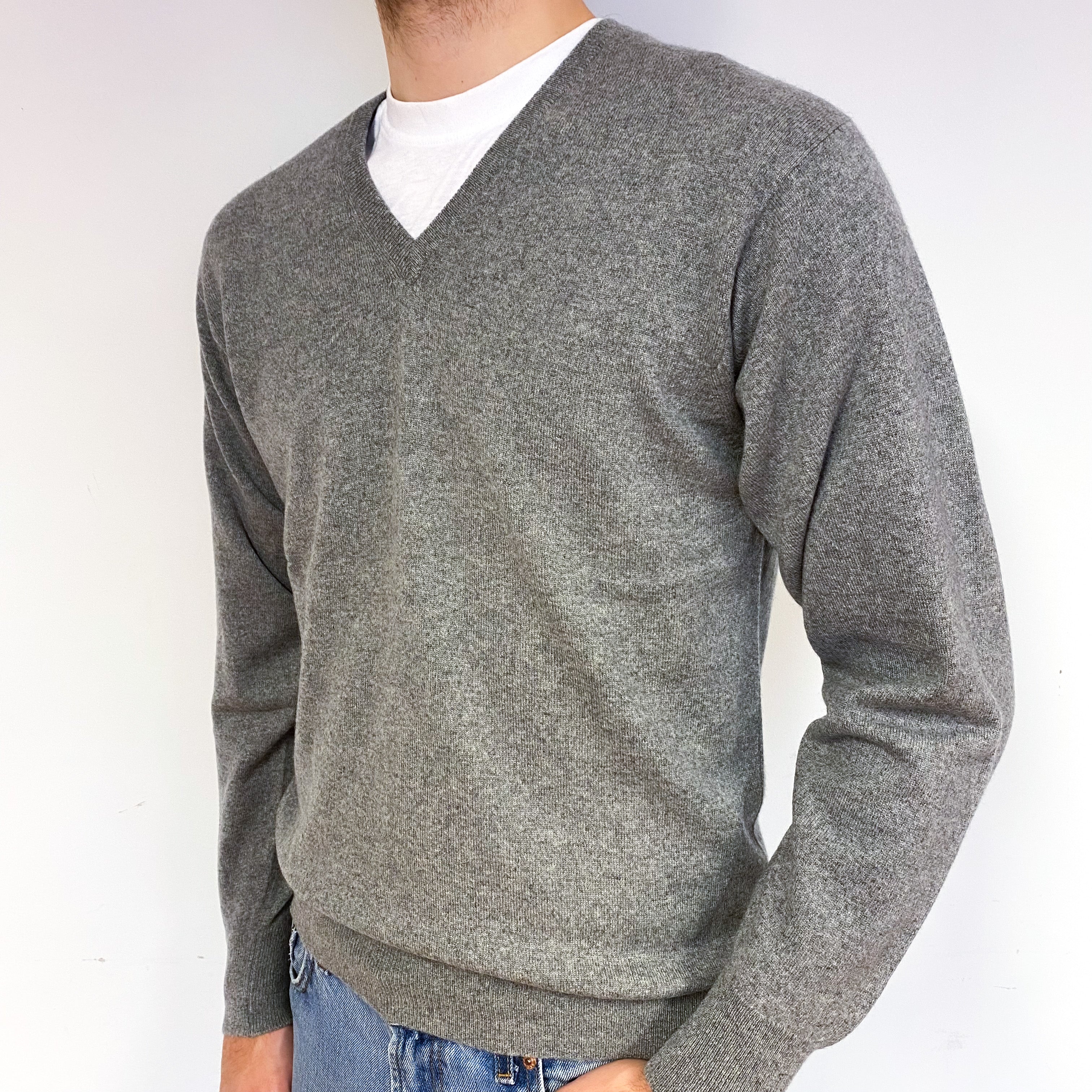 Men's Ash Grey Cashmere V-Neck Jumper Large