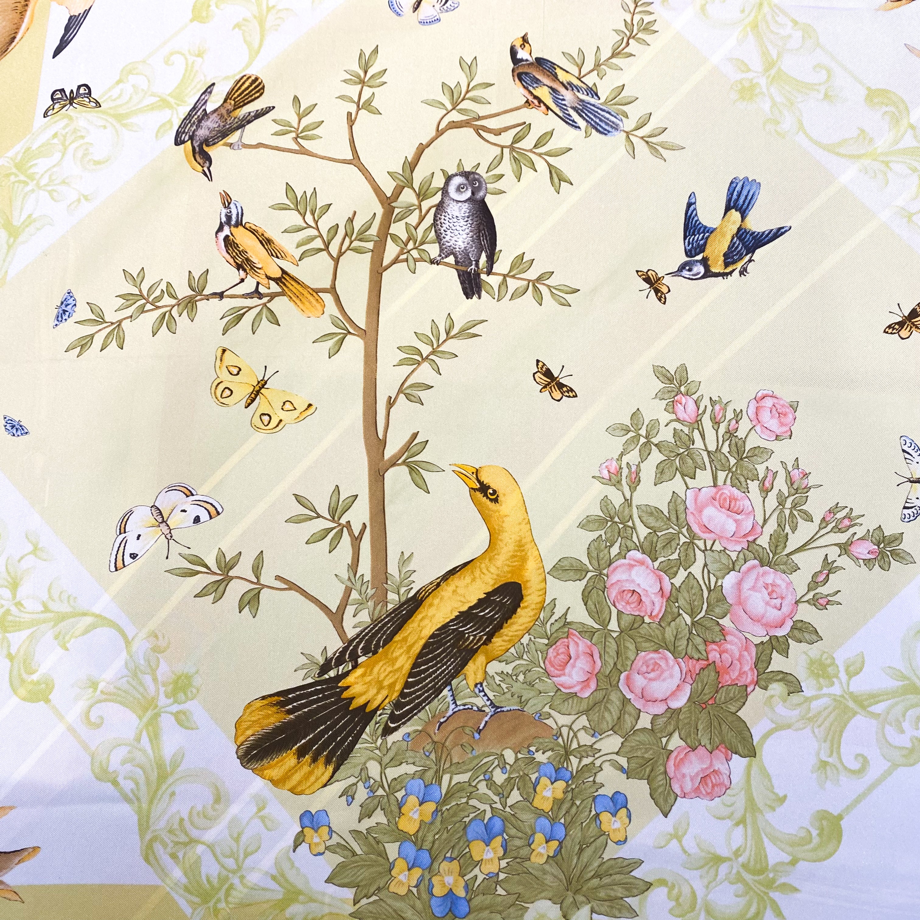 Stunning Salvatore Ferragamo Silk Scarf