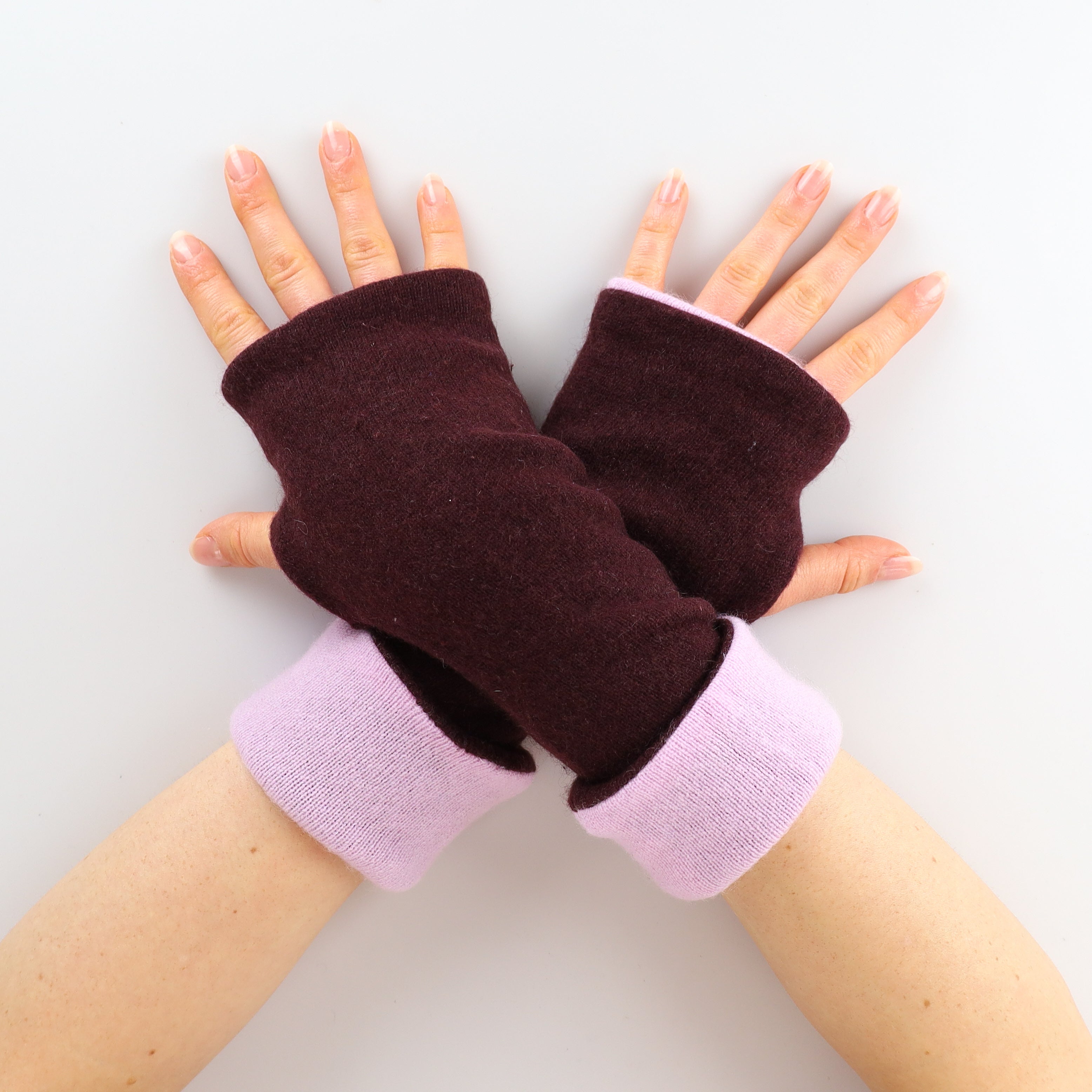 Aubergine and Pale Mauve Reversible Cashmere Fingerless Gloves