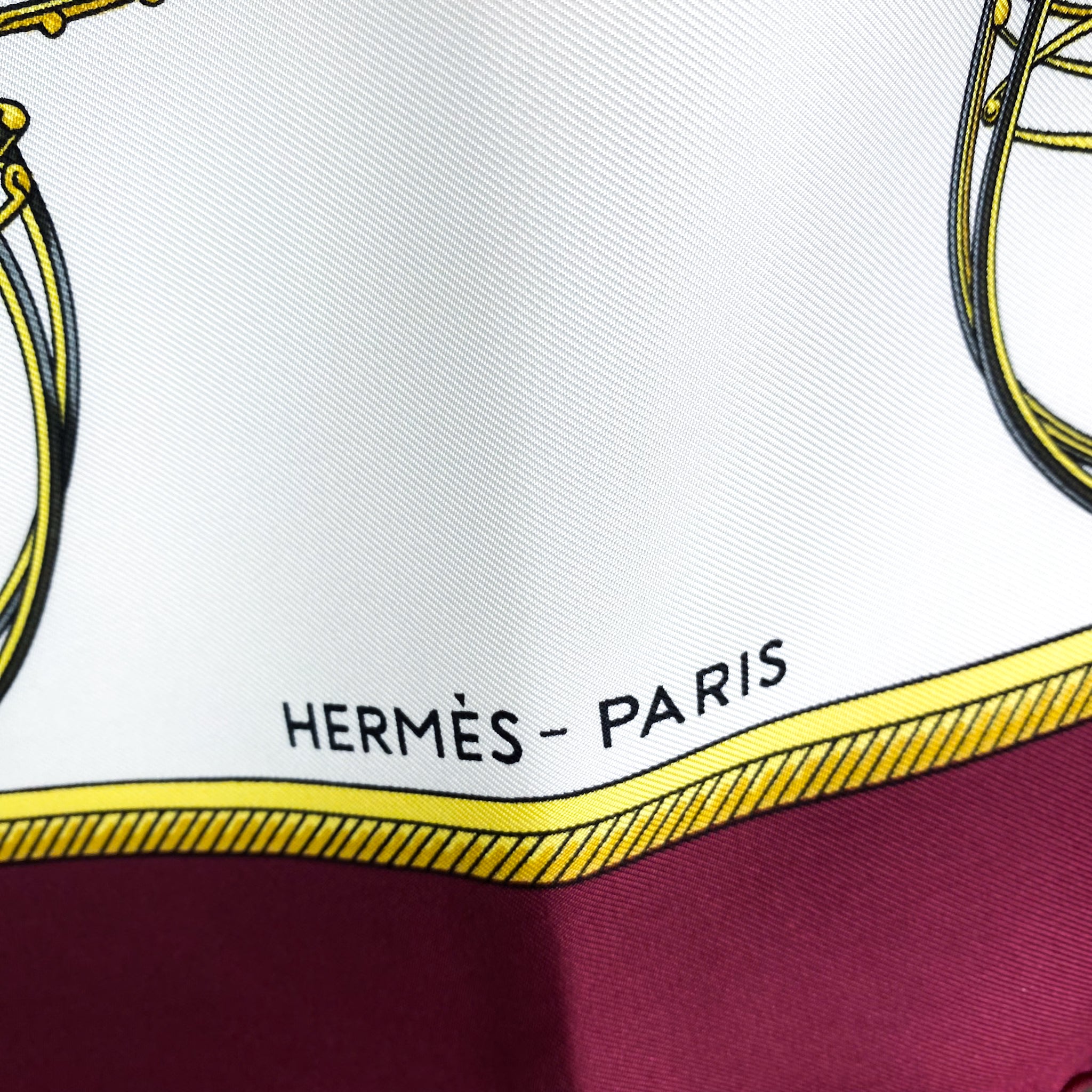 Boxed Hermes Les Voitures a Transformation 1965 Designer Silk Scarf