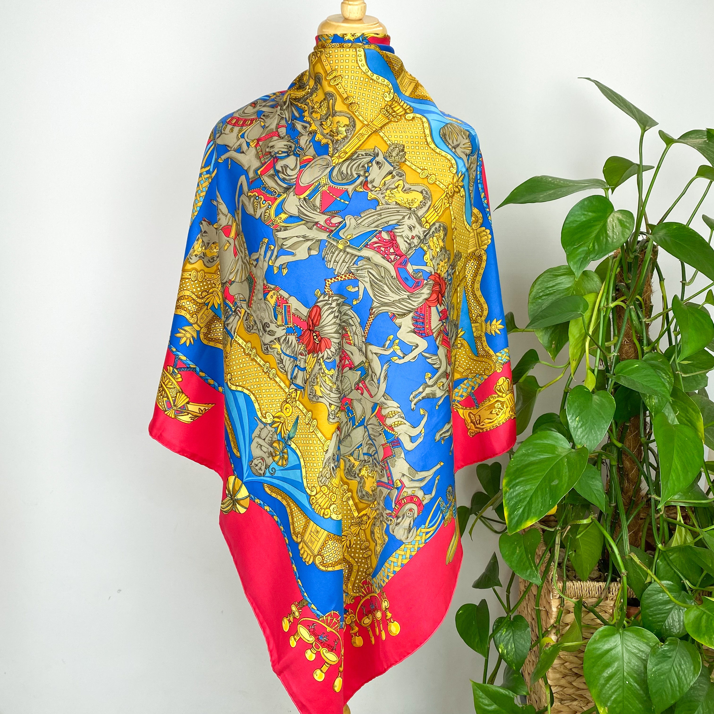 Boxed Hermès Tournez Manège Silk Scarf