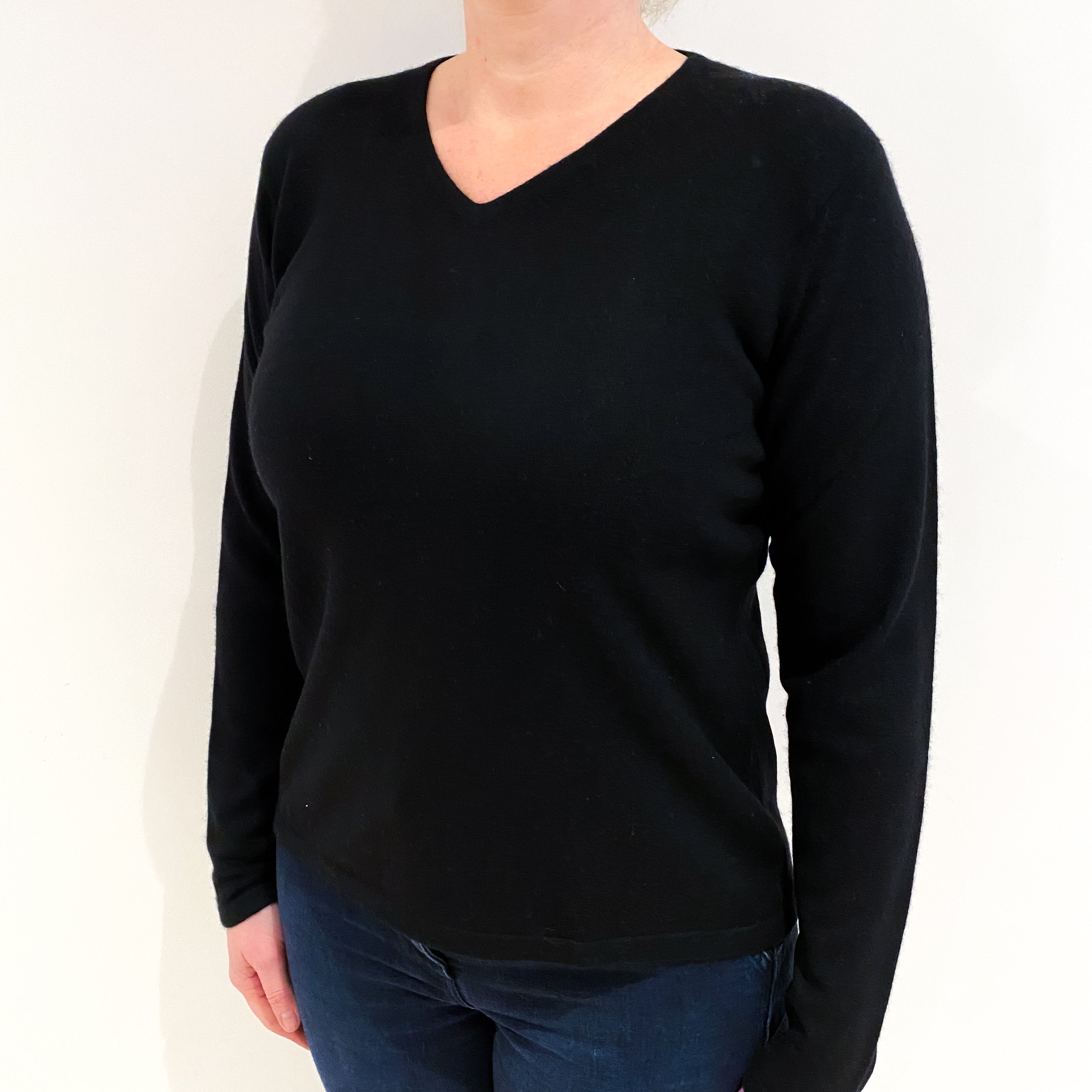 Black Cashmere V-Neck Jumper Large