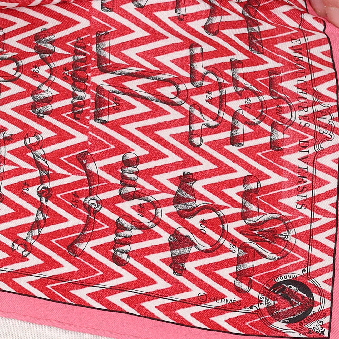 Pristine Hermés 70 Manufacture de Boucleries Silk Scarf