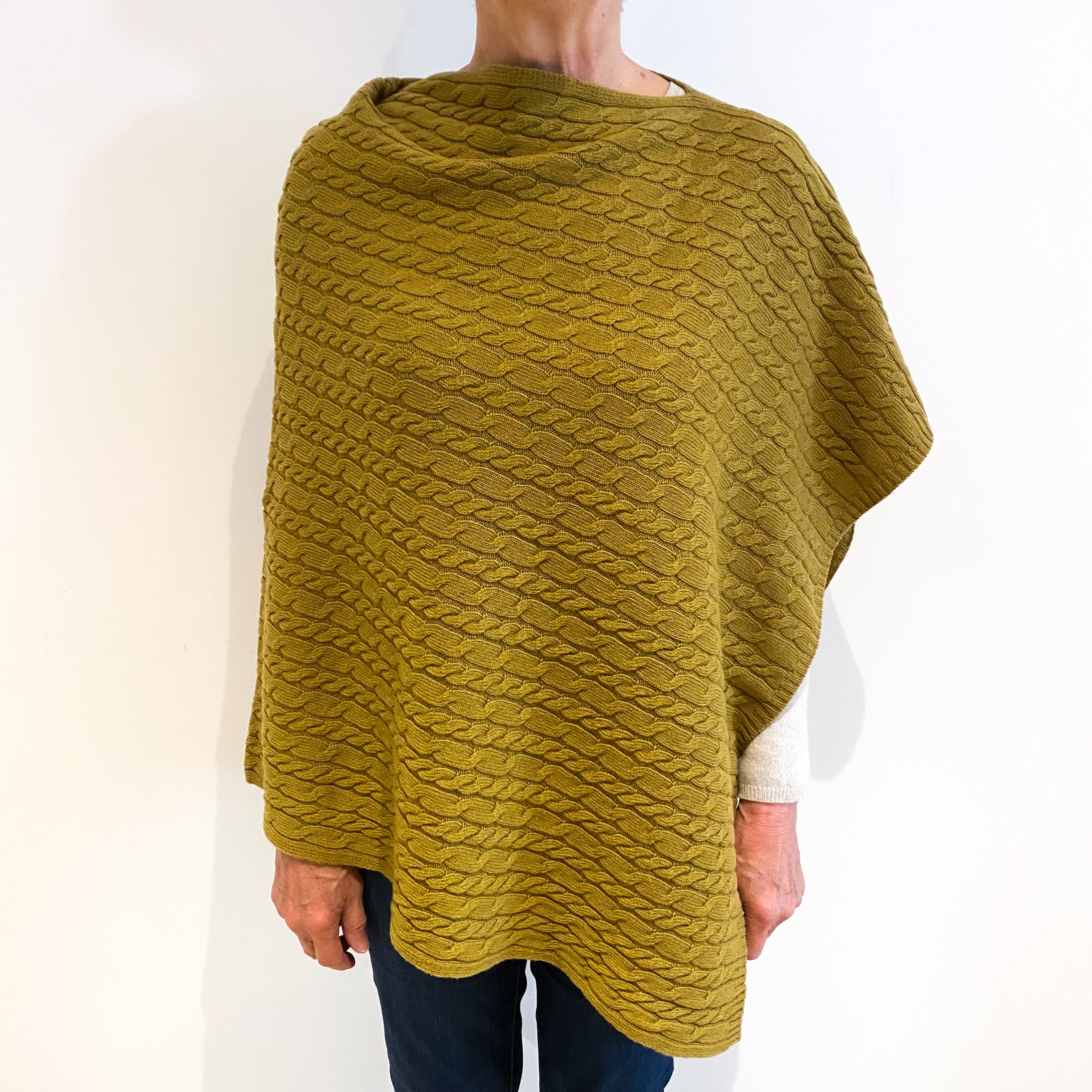 Brand New Scottish Pale Khaki Cashmere Cable Poncho One Size