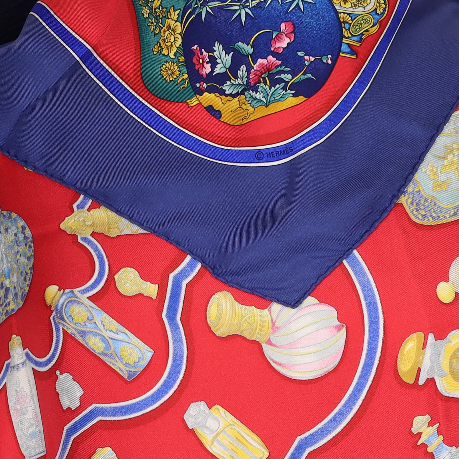 Hermès Qu ‘Importe Le Flacon Silk Scarf