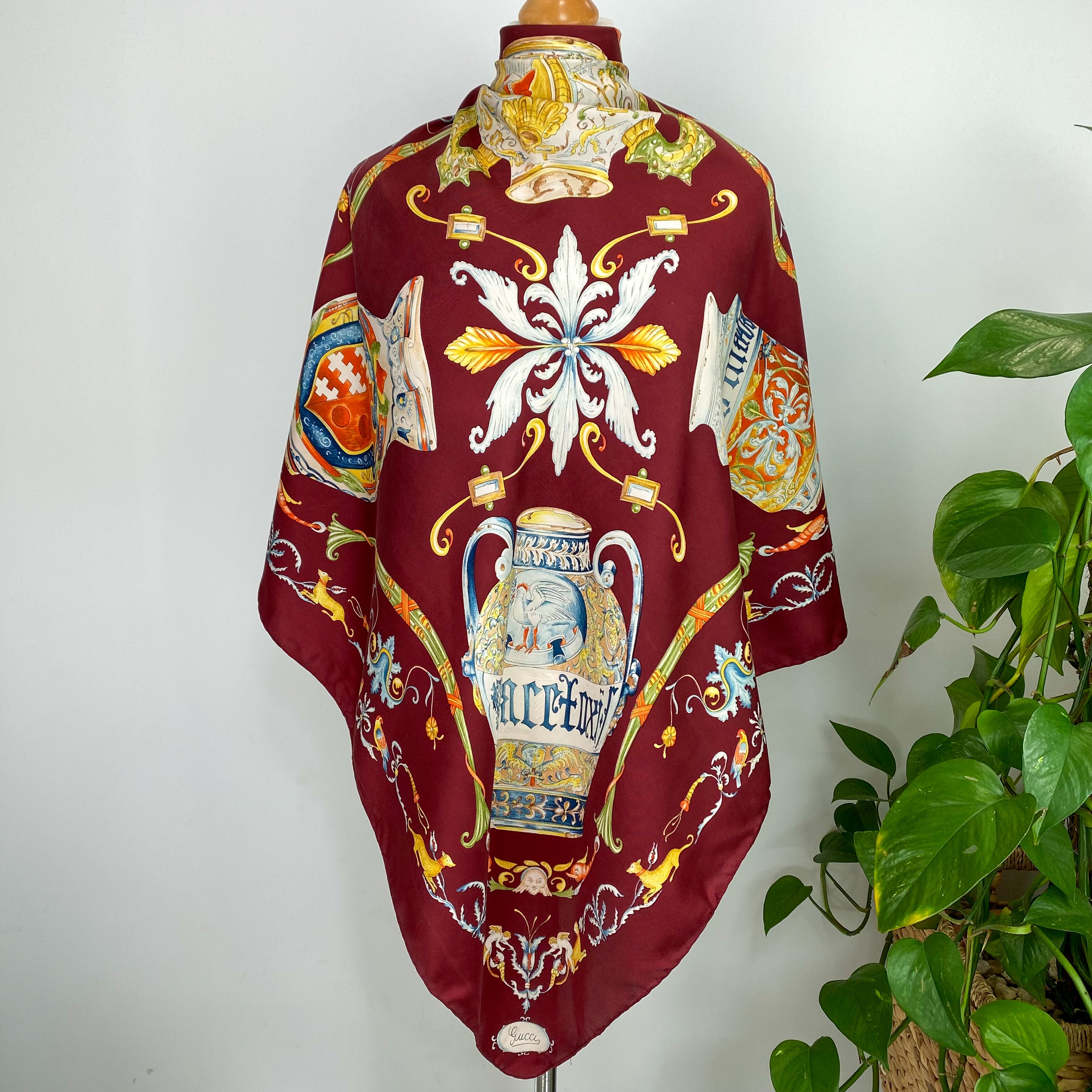 Gucci Designer Vase Vintage Silk Scarf