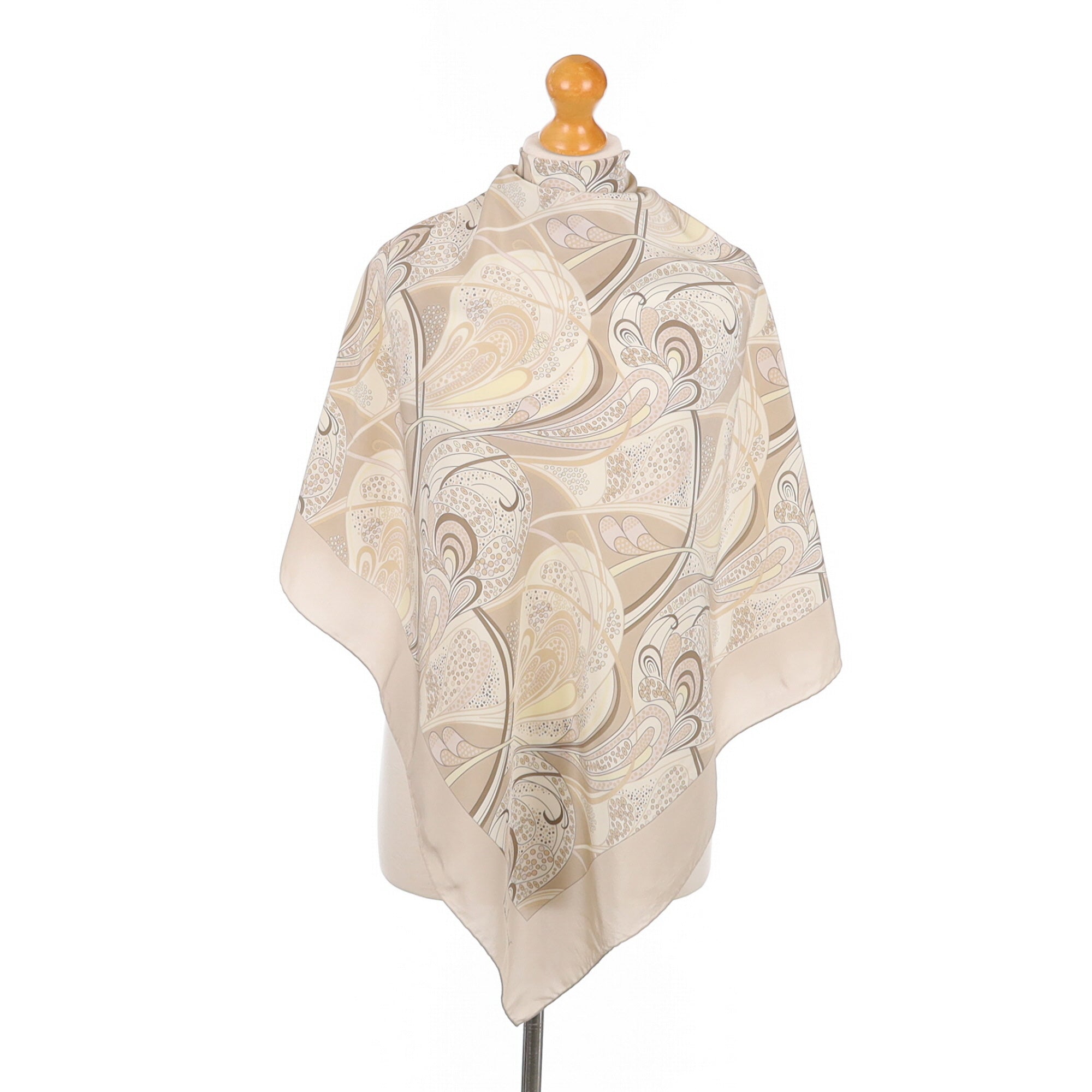 Immaculate Burberry Muted Paisley Designer Silk Scarf