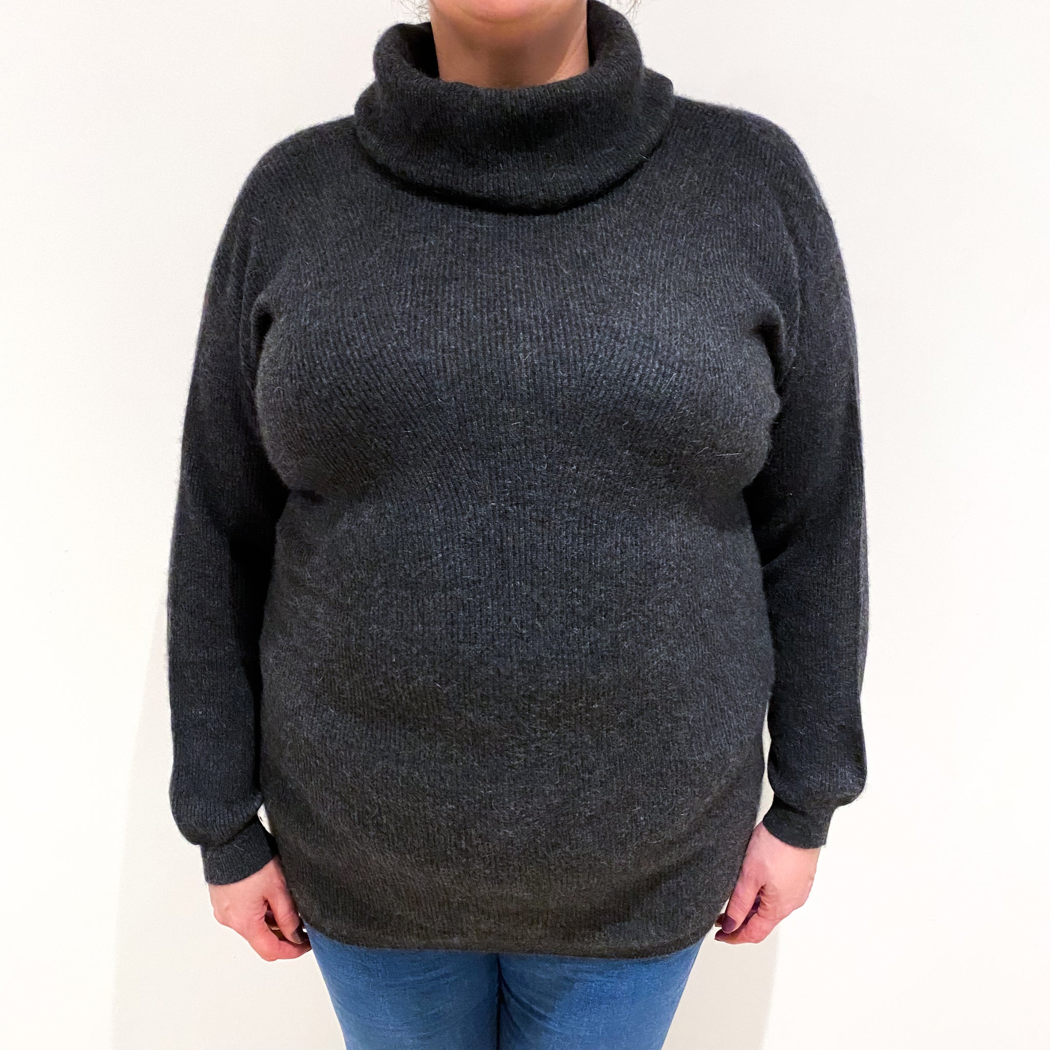 Reece Knit - Charcoal Grey