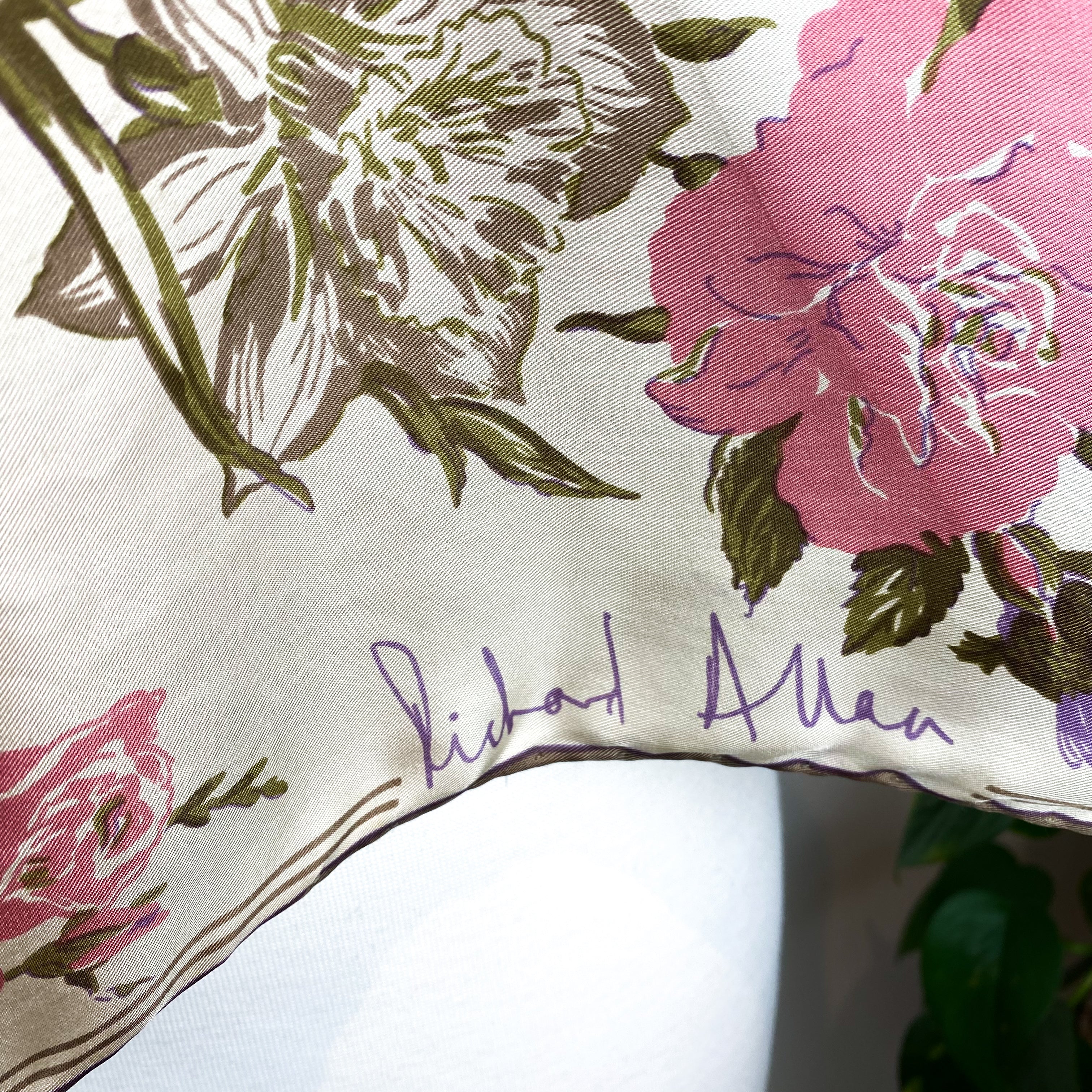 1970s Richard Allan Floral Vintage Silk Scarf