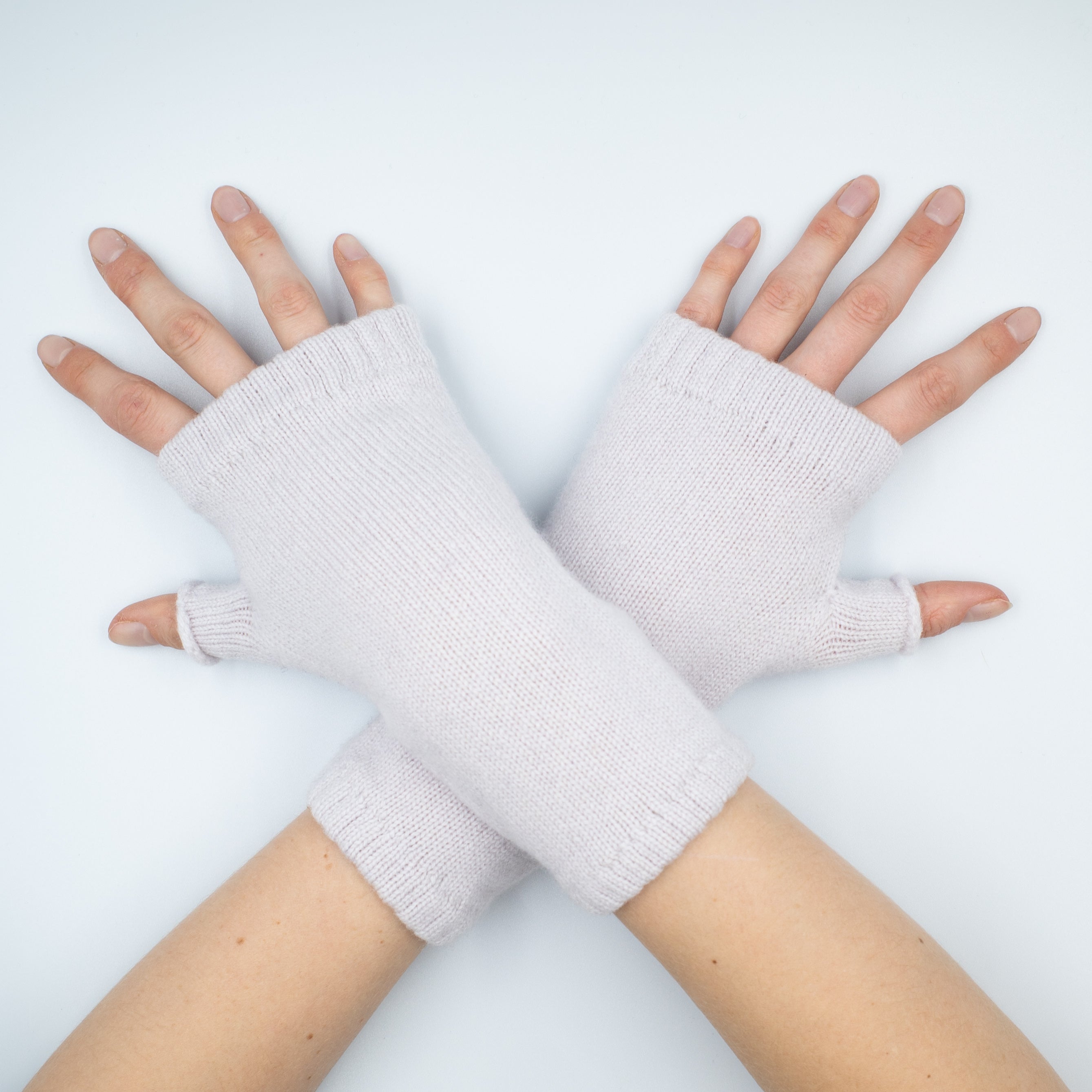 Brand New Scottish Ice Pink Cashmere Fingerless Gloves