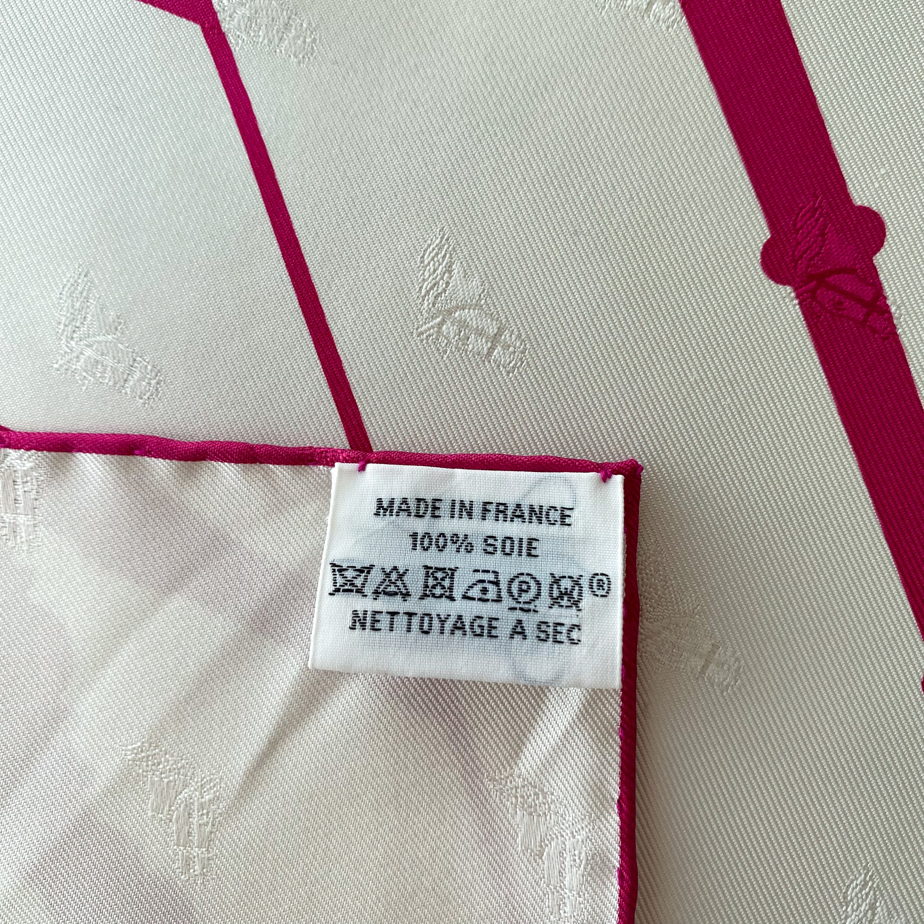 Immaculate Boxed Hermès Clic Clac Silk Scarf