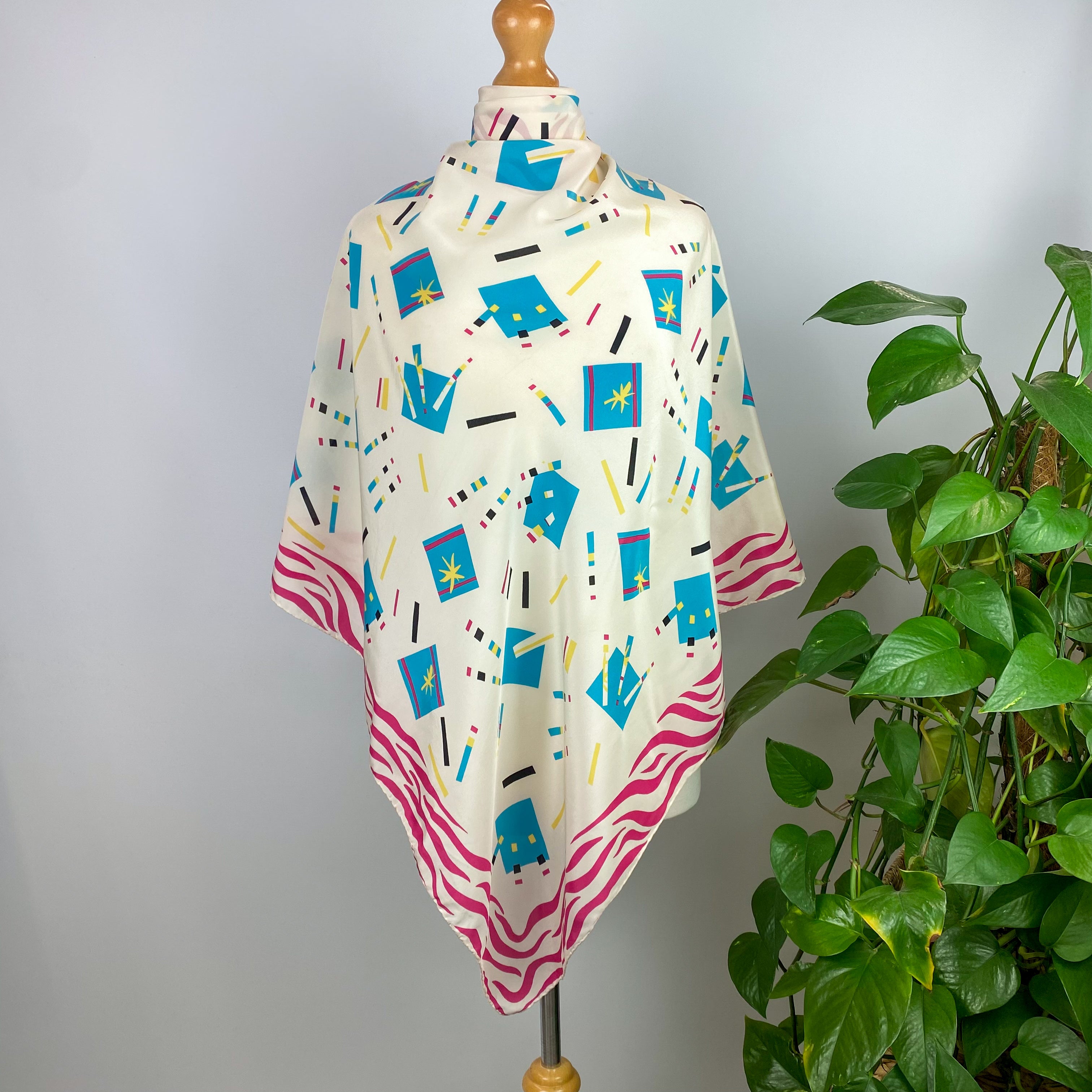Enrico Coveri Patterned Cream Silk Scarf