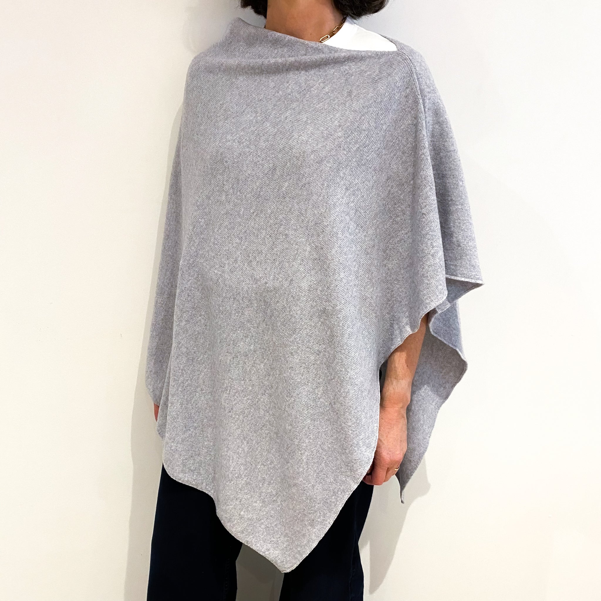 Brand New Scottish Mist Grey Cashmere Poncho One Size