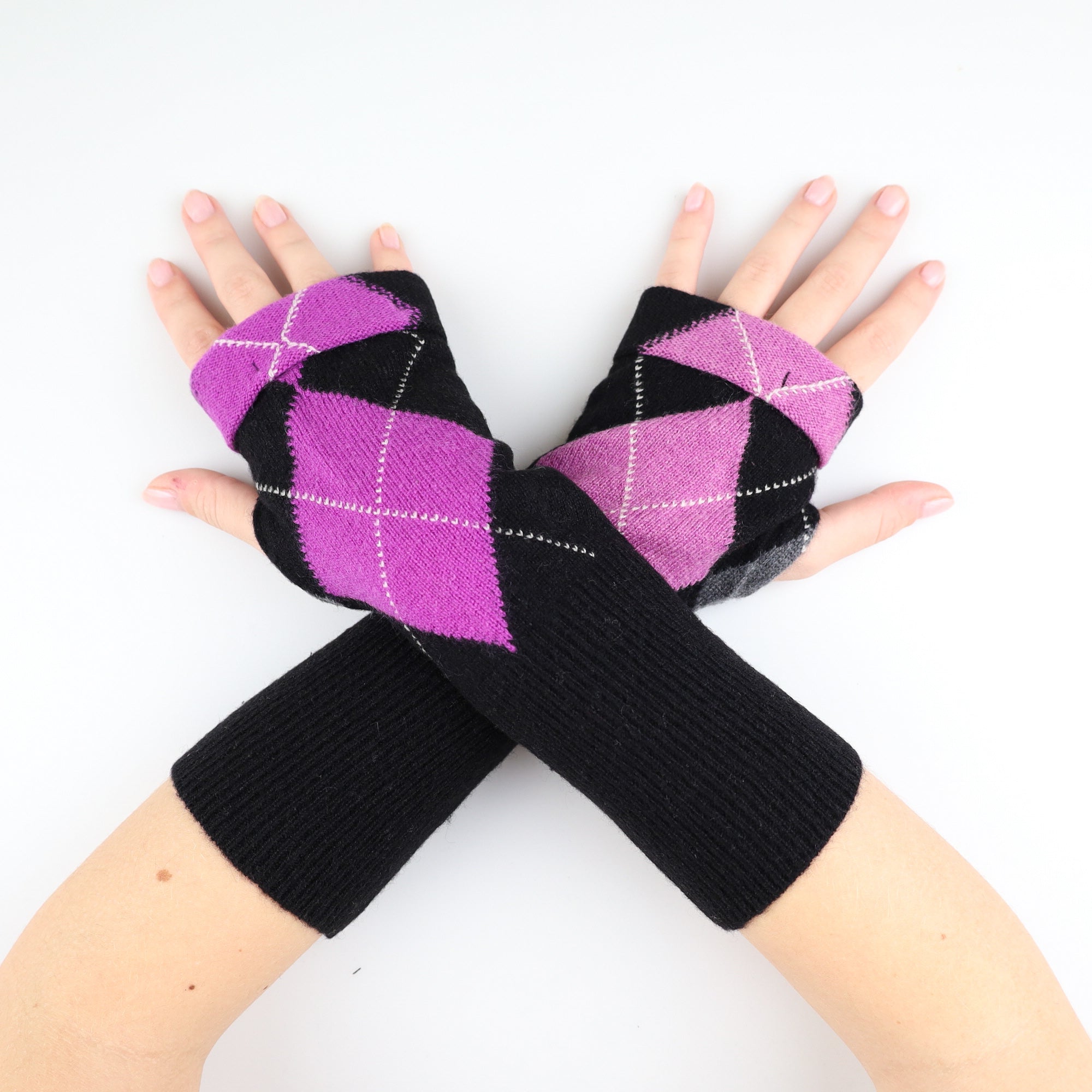 Mauve Pink and Magenta Patterned Fingerless Gloves