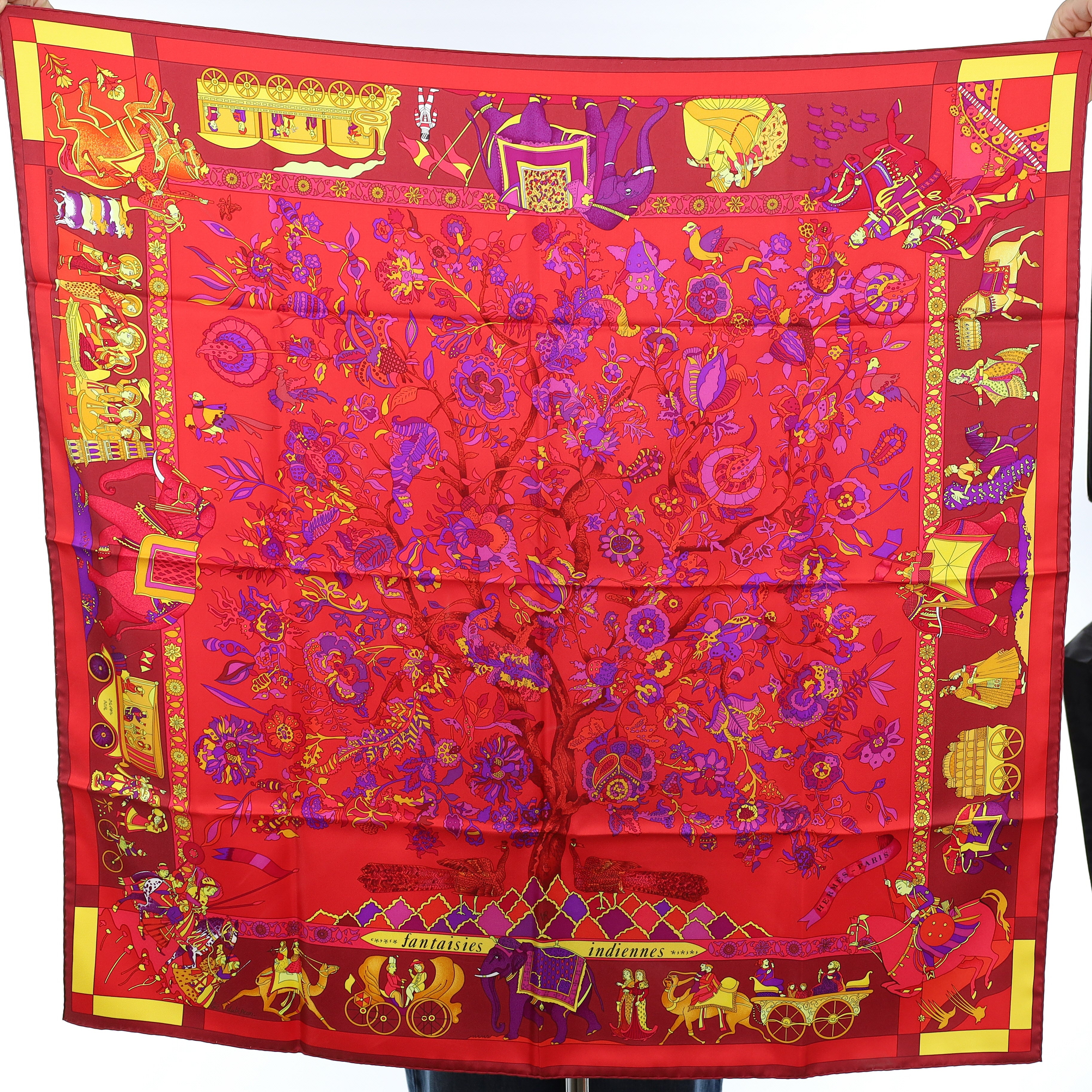 Brand New Boxed Hermès Fantaisies Indiennes Silk Scarf
