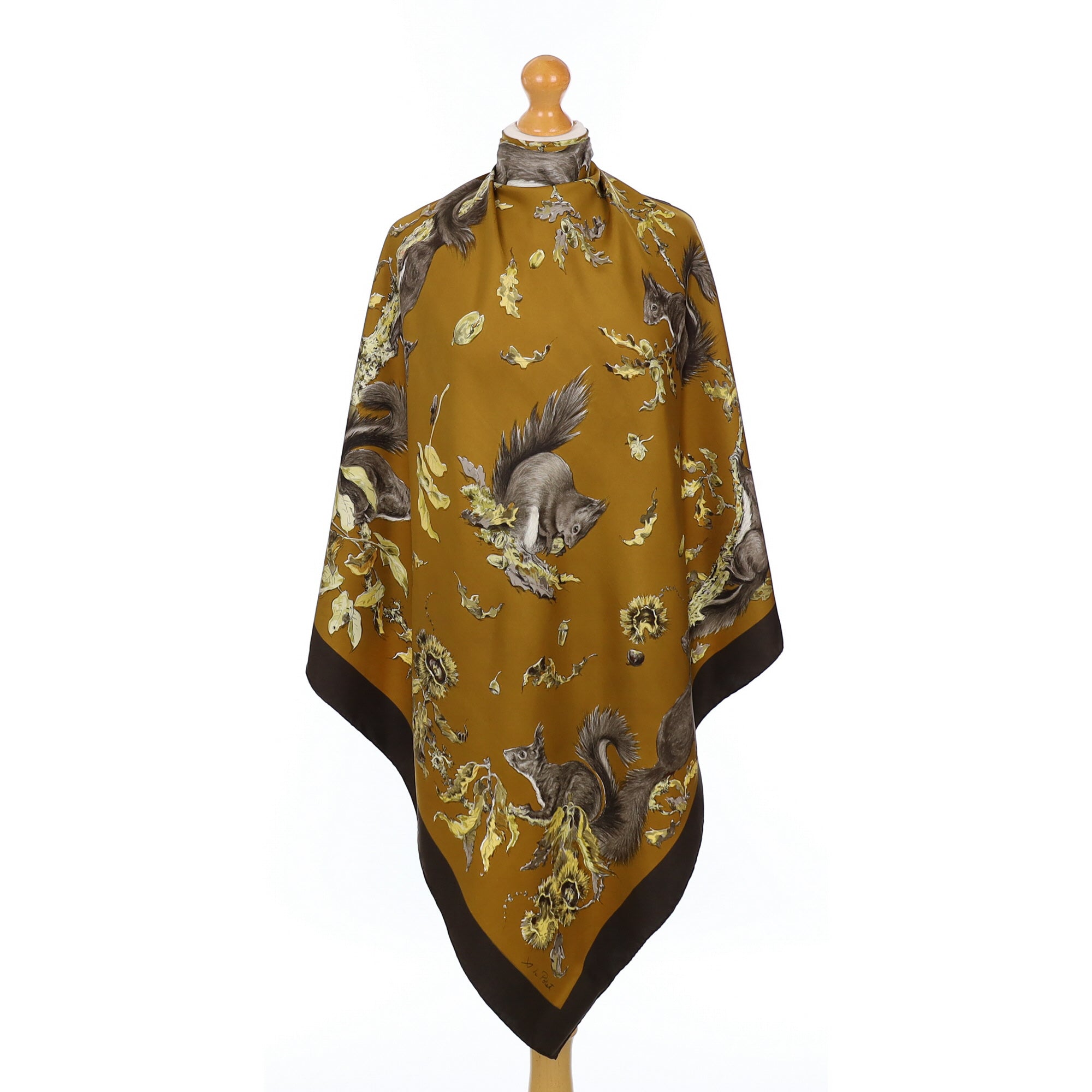 Hermès Écureuils Vintage Silk Scarf Quite Rare