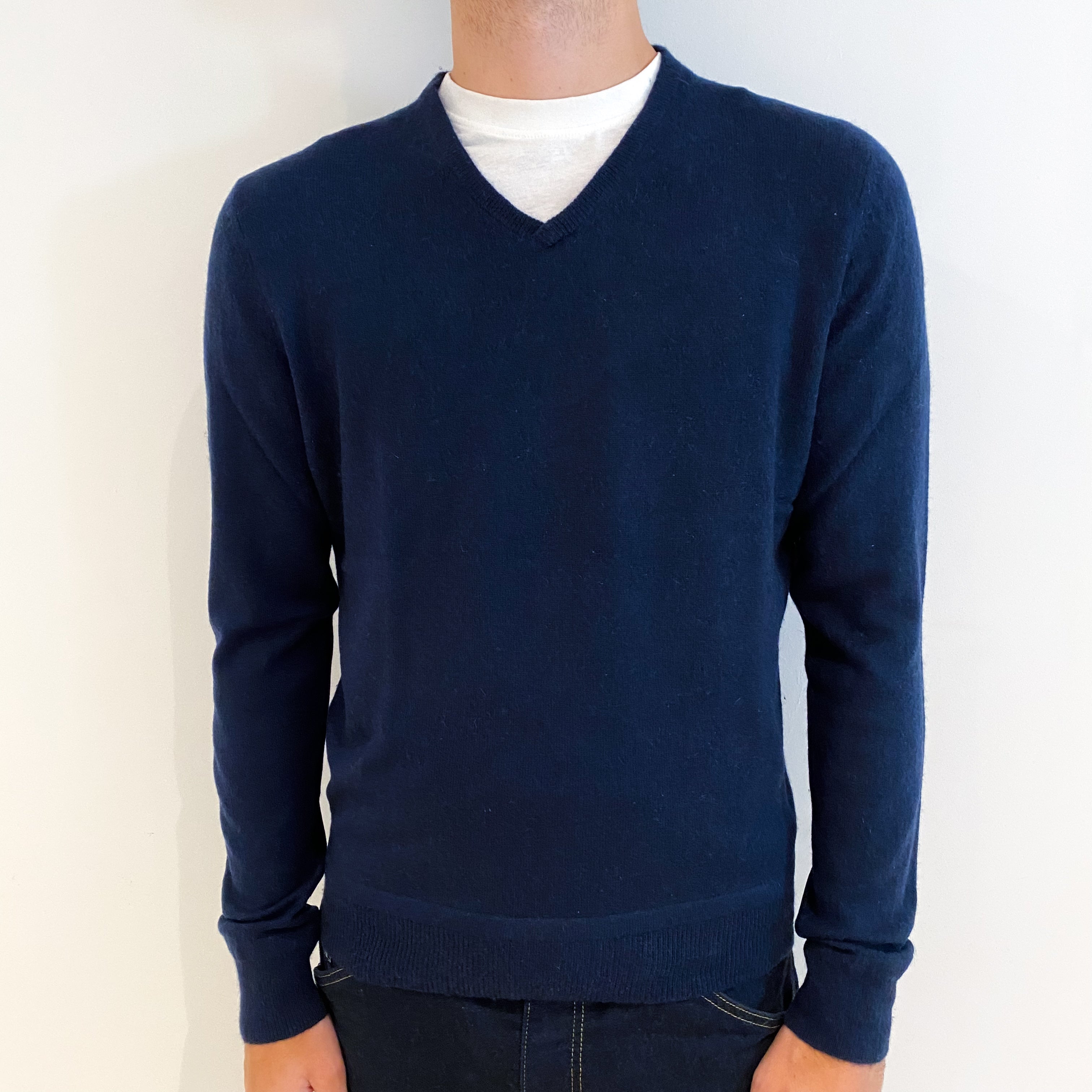 Men's Navy Blue Cashmere V-Neck Jumper Medium