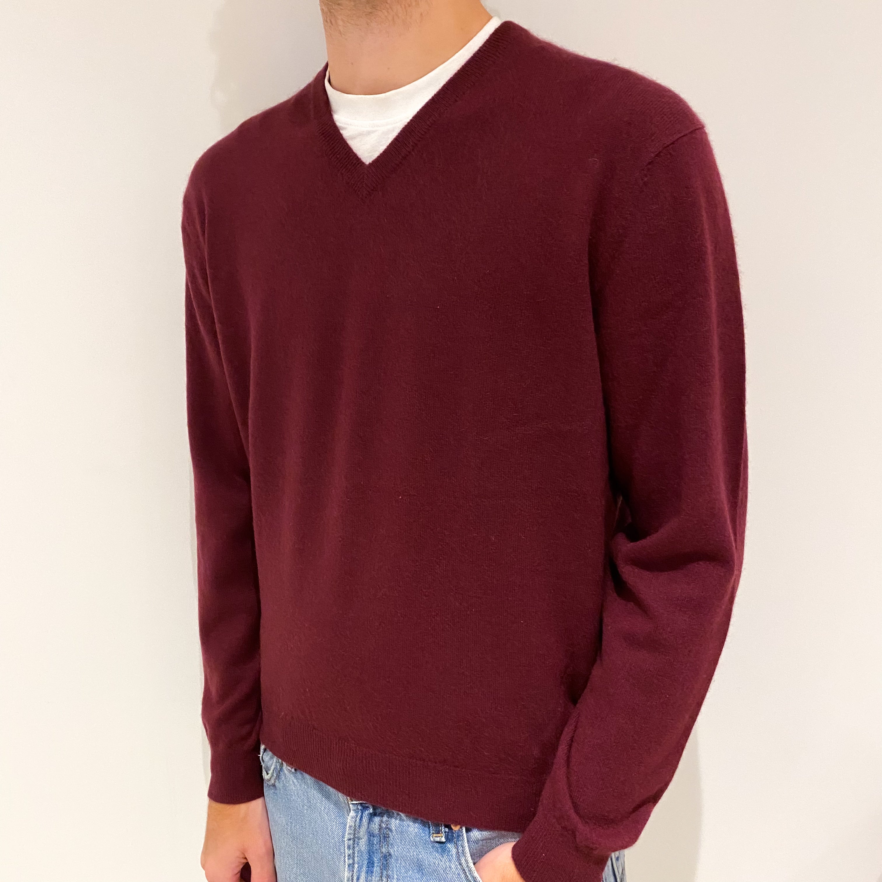 Men's Wine Red Cashmere V-Neck Jumper Large
