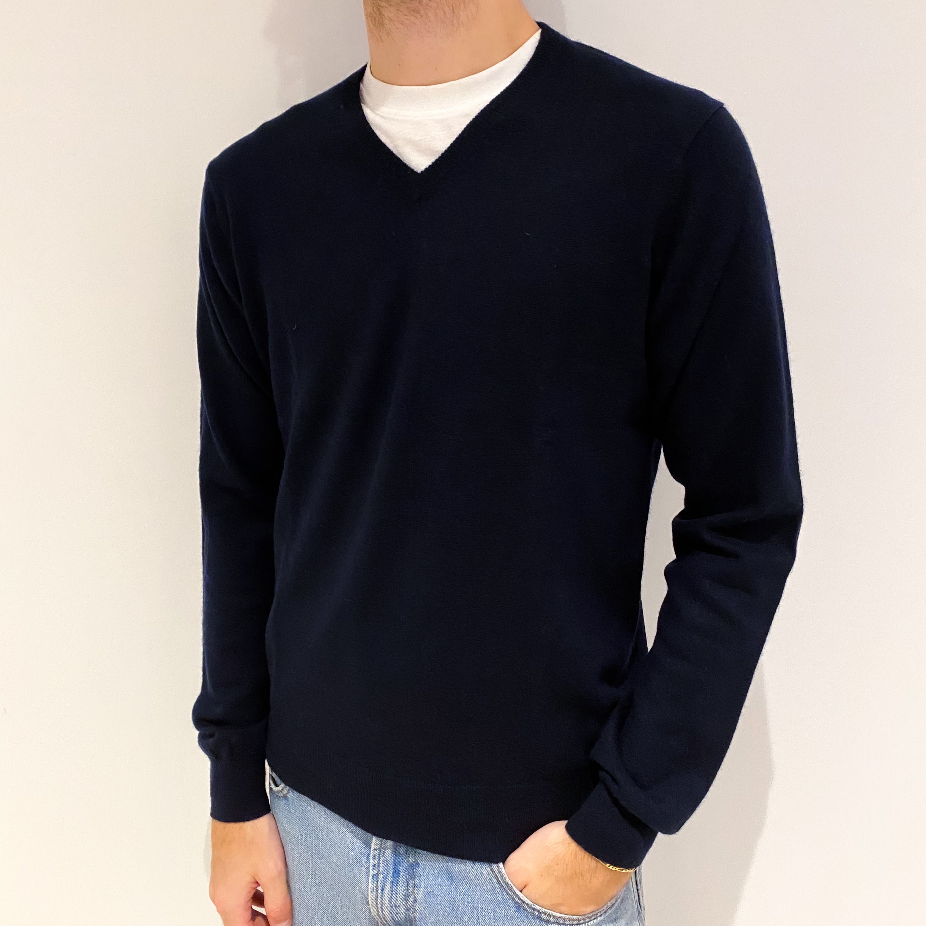 Men's Navy Blue Cashmere V Neck Jumper Medium