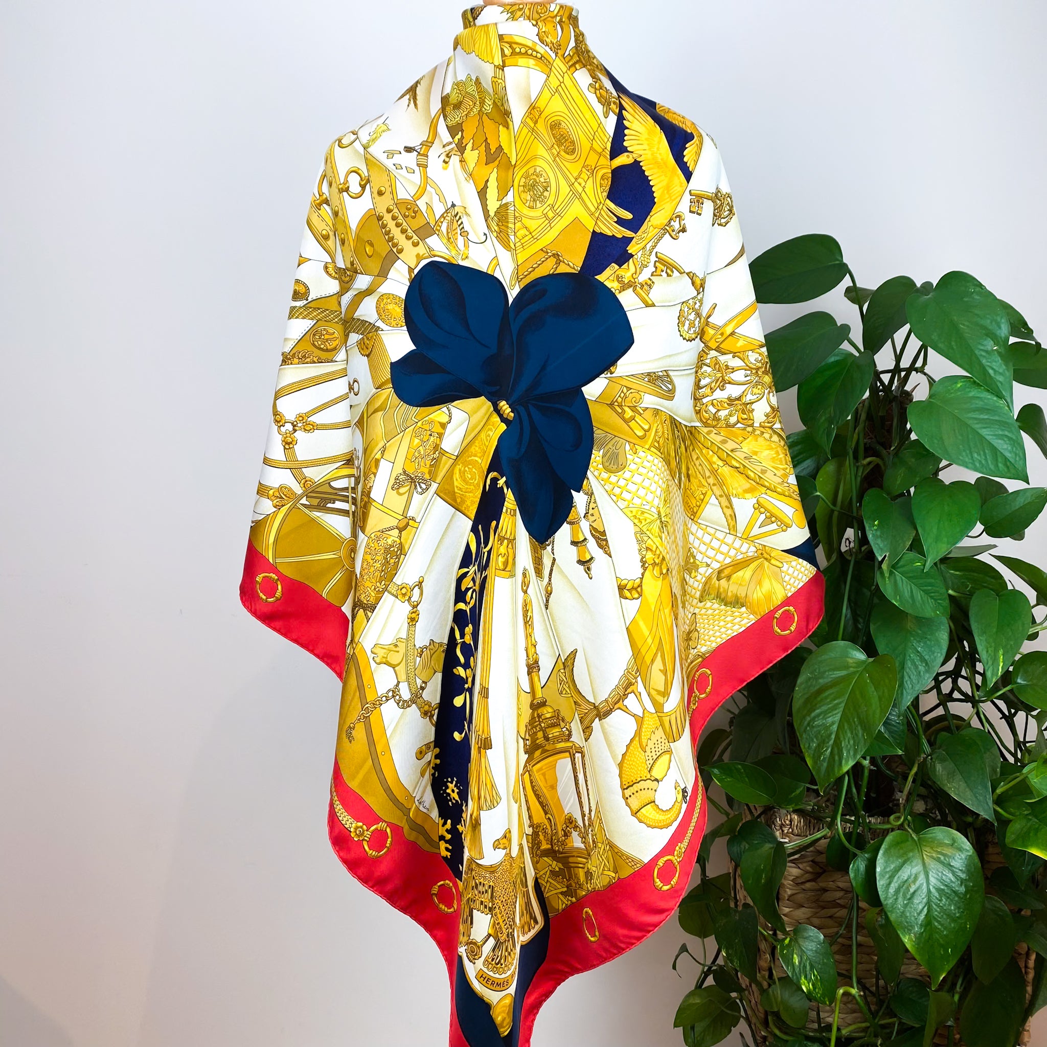 Immaculate Boxed Hermes Soleil de Soie Designer Silk Scarf