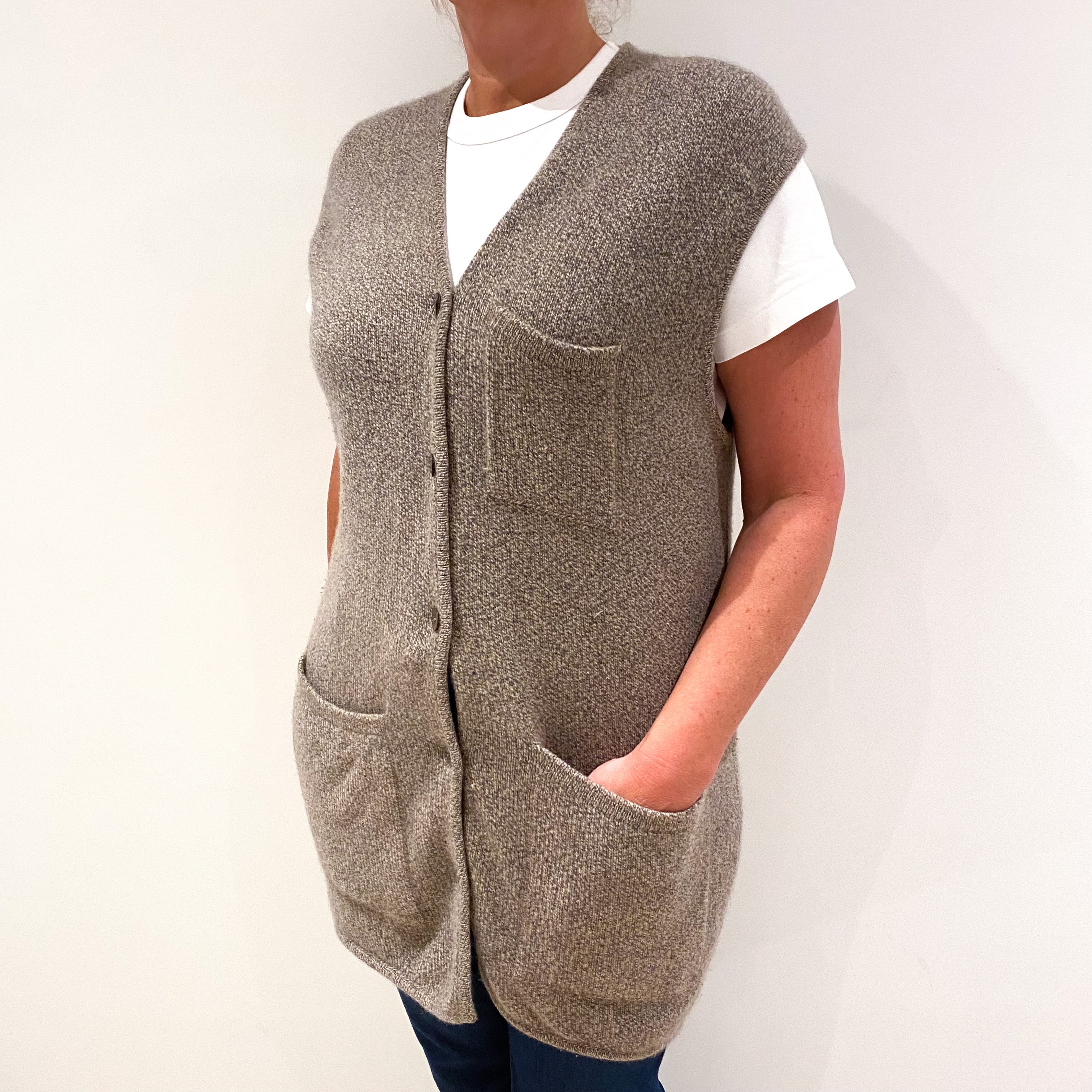 Scottish Beige Mark Knit Chunky Sleeveless Cashmere Cardigan Large