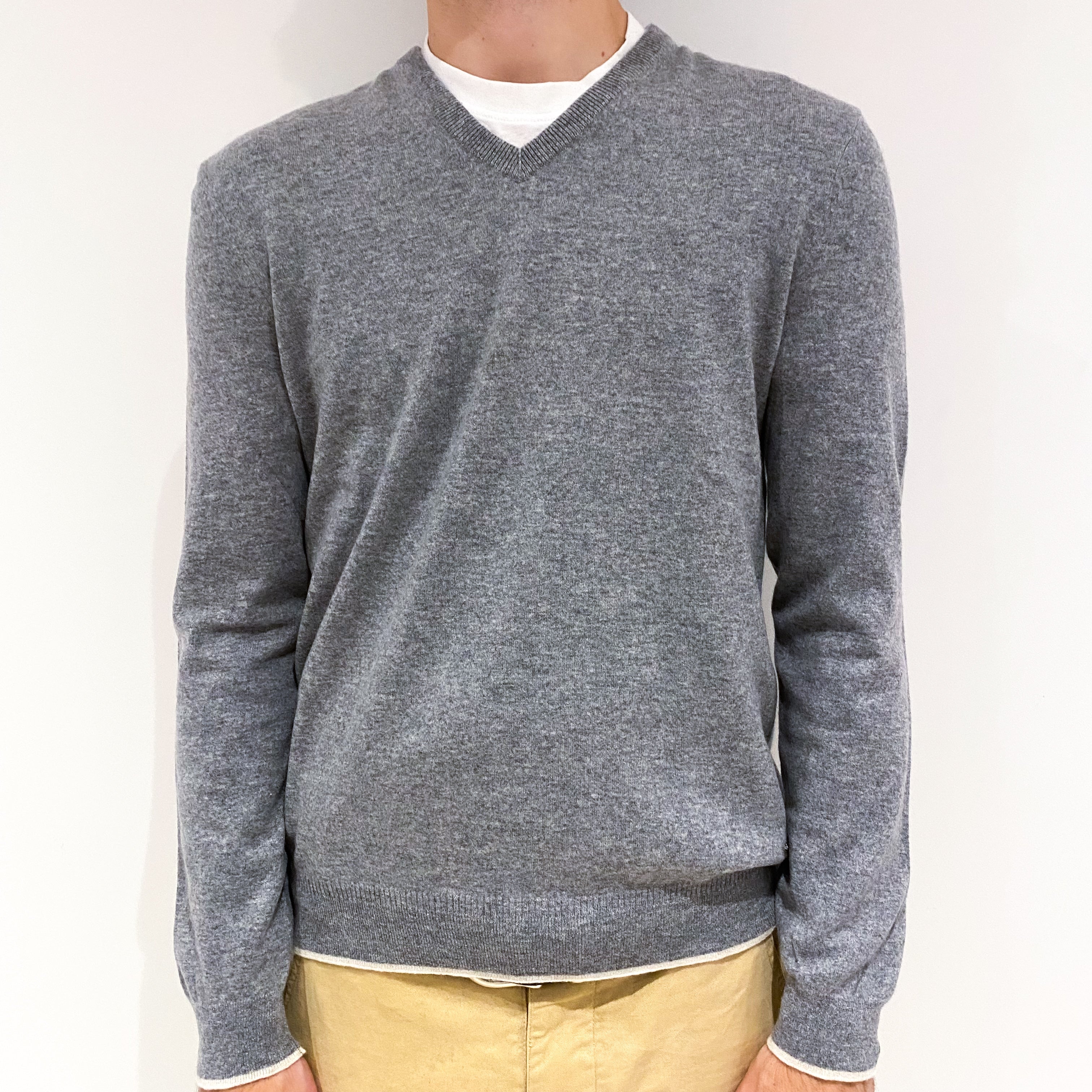Men's Ash Grey Cream Trim Cashmere V-Neck Jumper Large