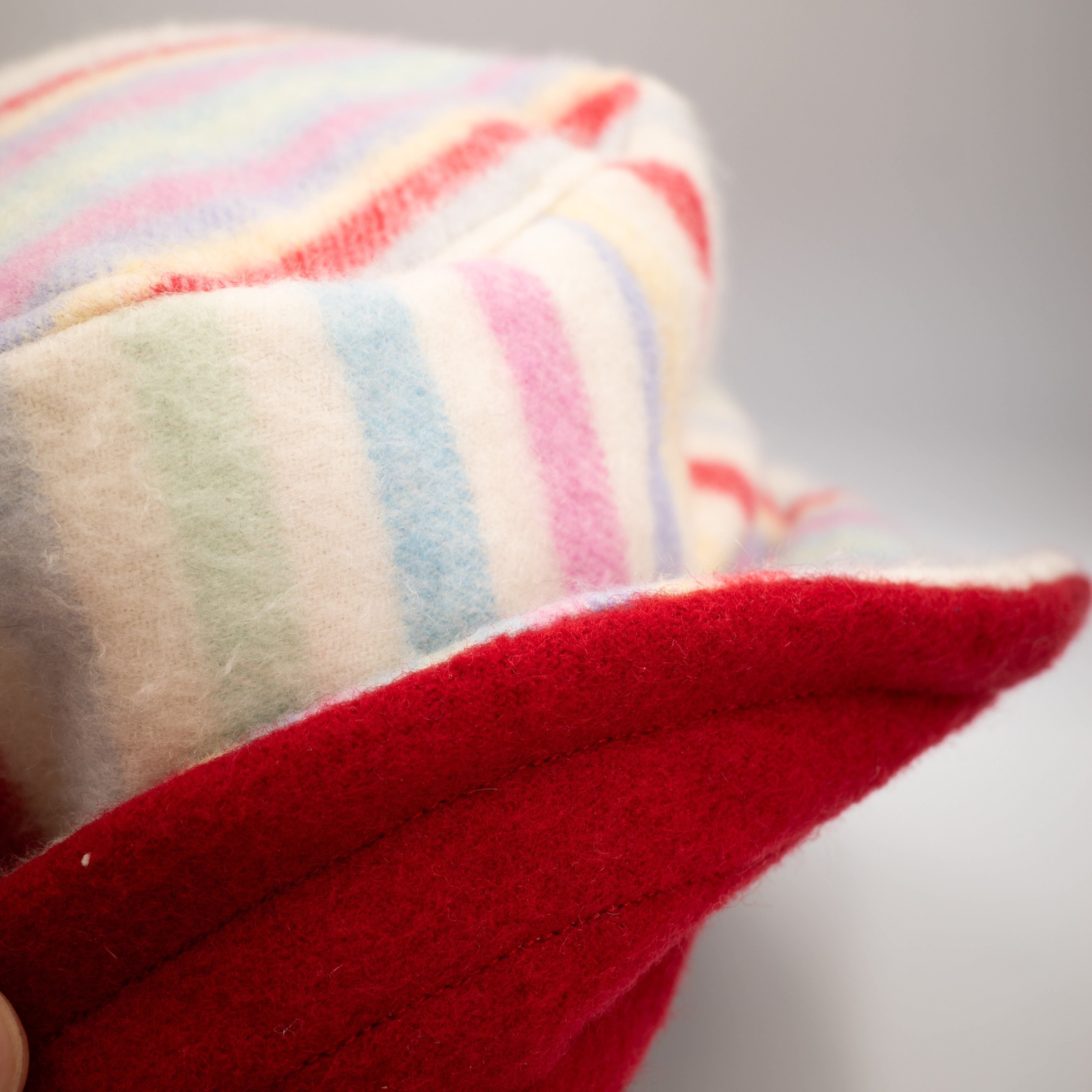 Multicoloured Red Reversible Cashmere Bucket Hat Small