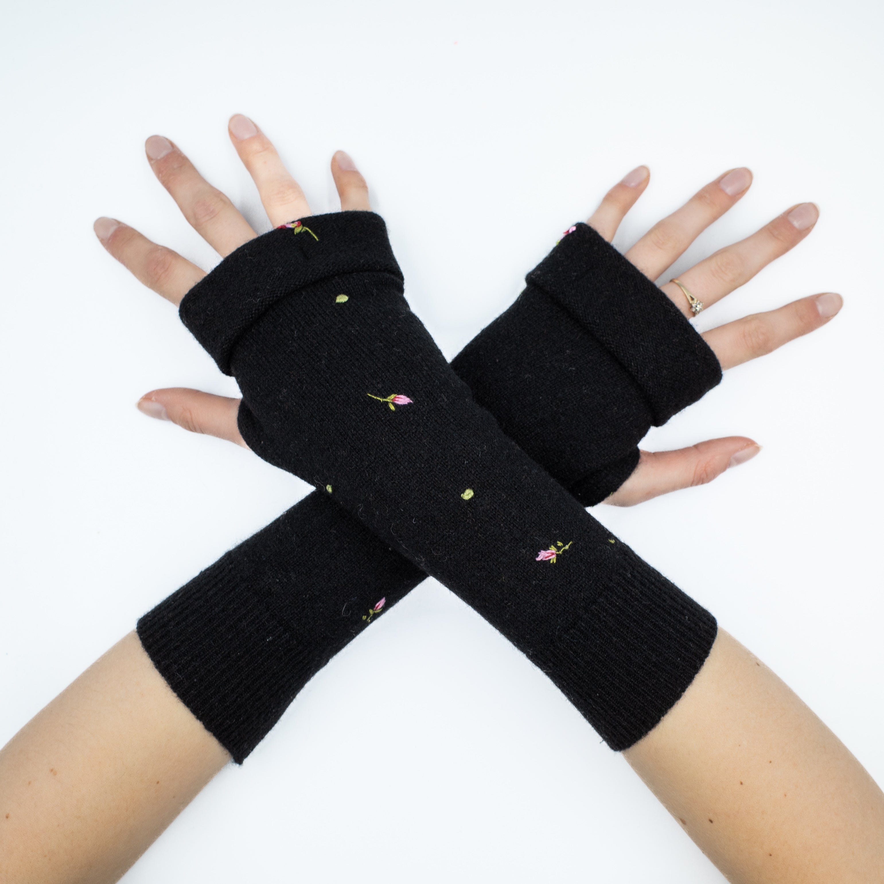 Black Floral Embroidered Fingerless Gloves