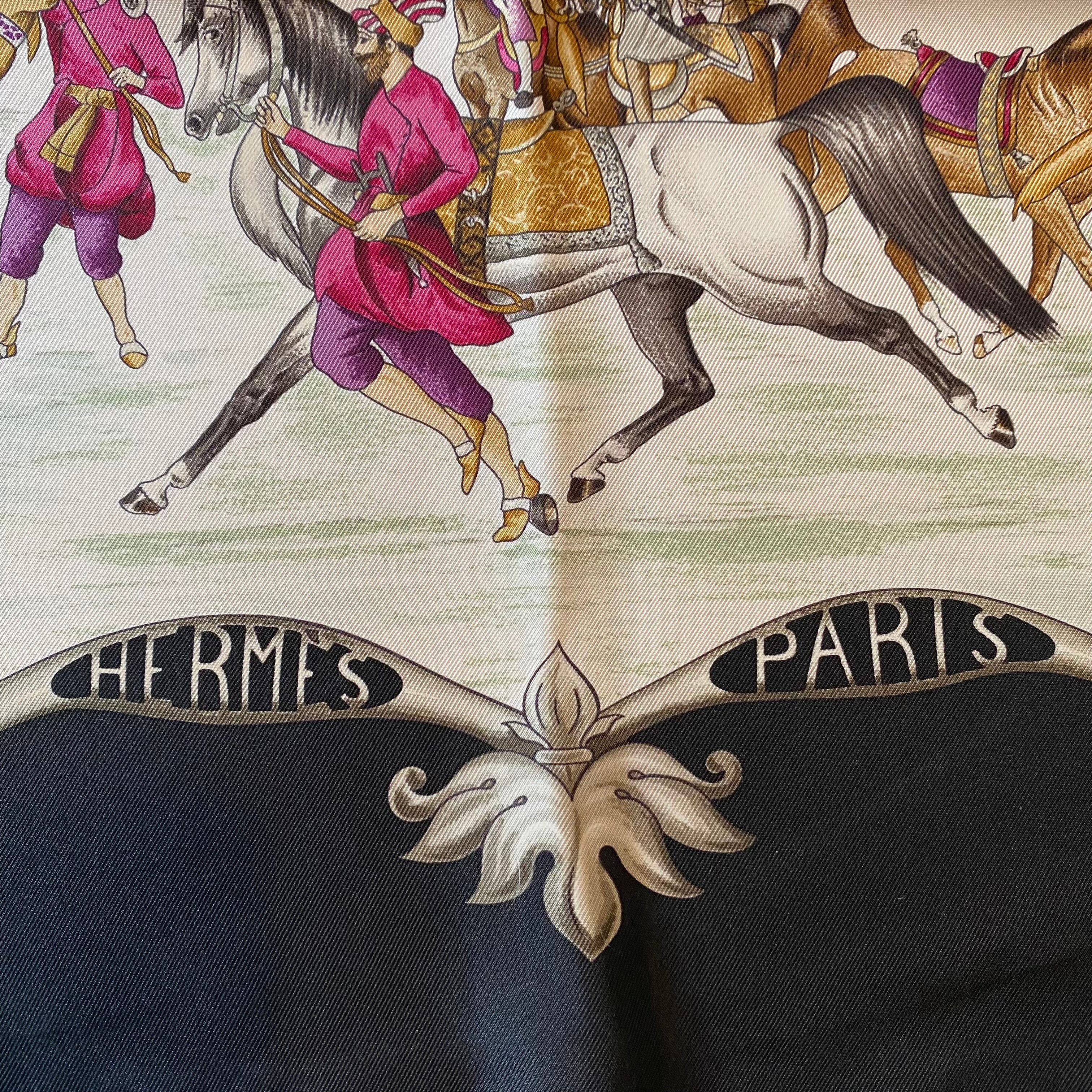 Hermès Les Chevaux des Empereurs Moghols Silk Scarf Quite Rare