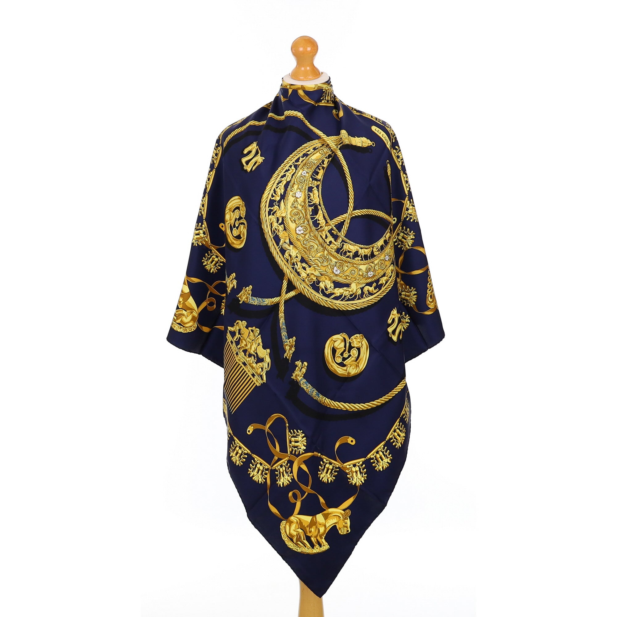 Pristine Hermès Les Cavaliers D’or Silk Scarf
