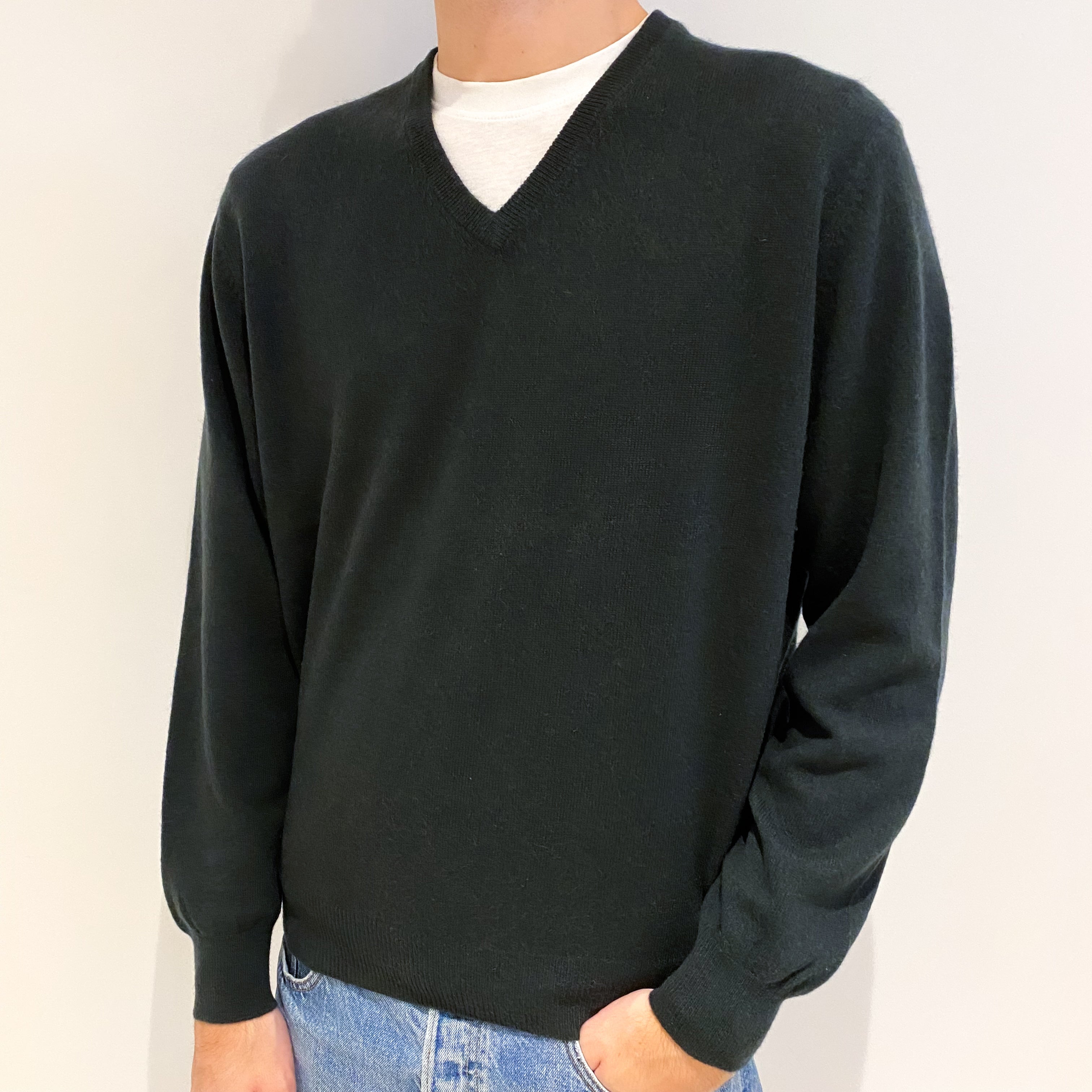 Men's Dark Green Cashmere V Neck Jumper Large