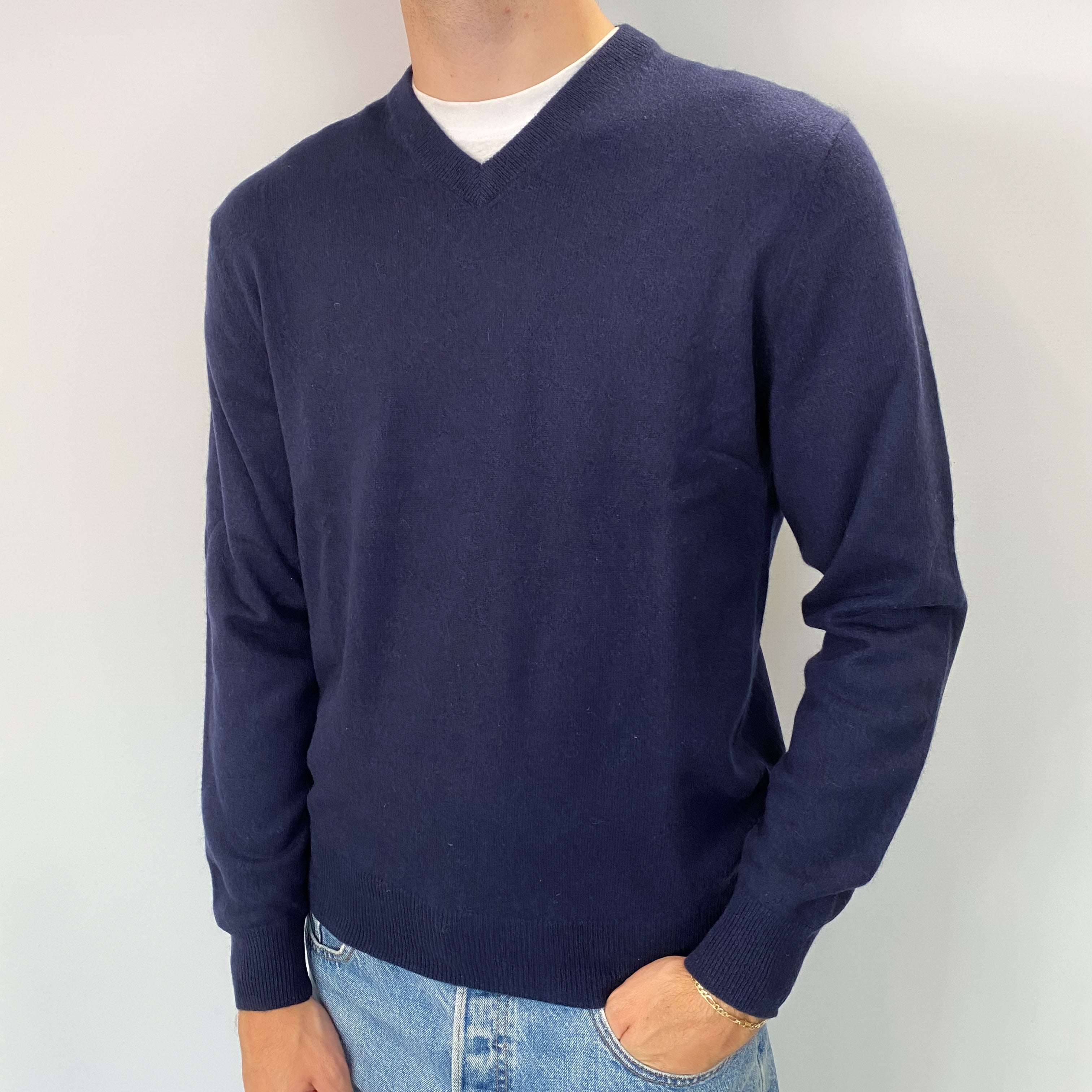 Men's Navy Cashmere V Neck Jumper Large