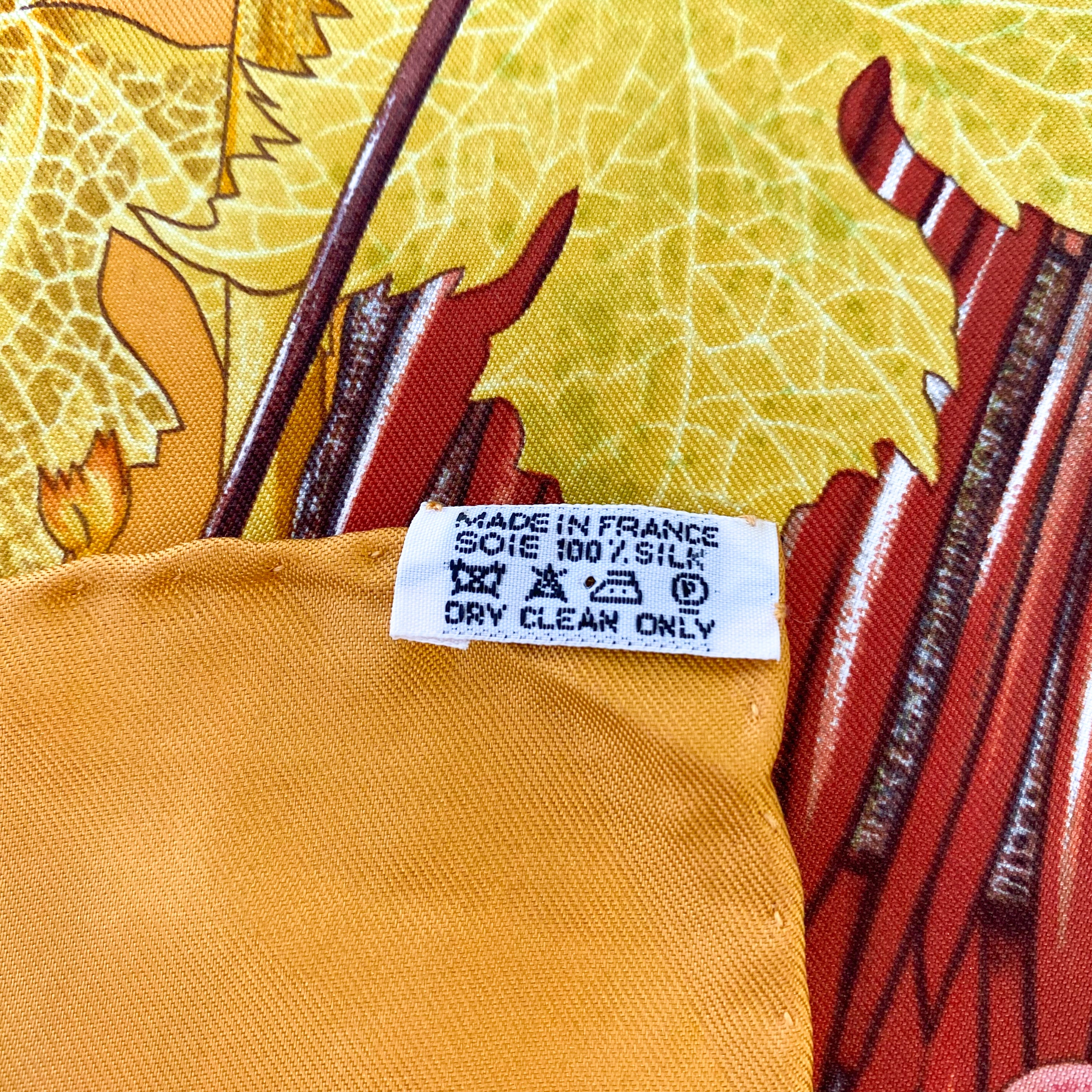 Immaculate Boxed Hermès 2001 Vendanges Silk Scarf