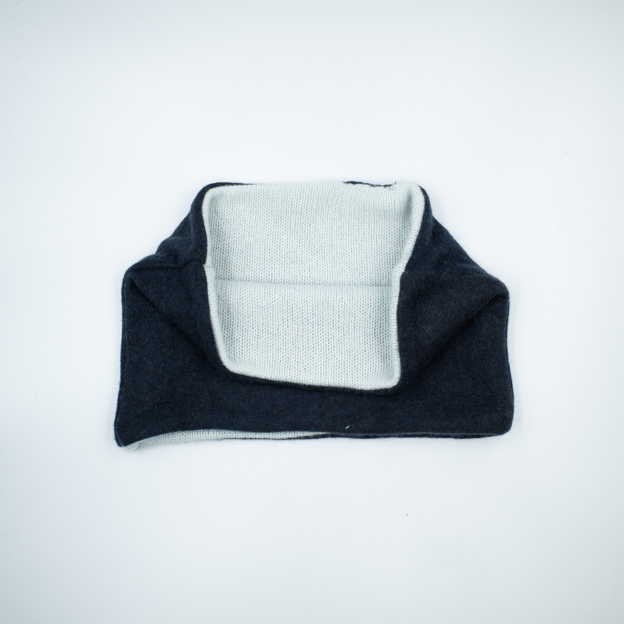 Men’s Navy and Palest Blue Neck Warmer