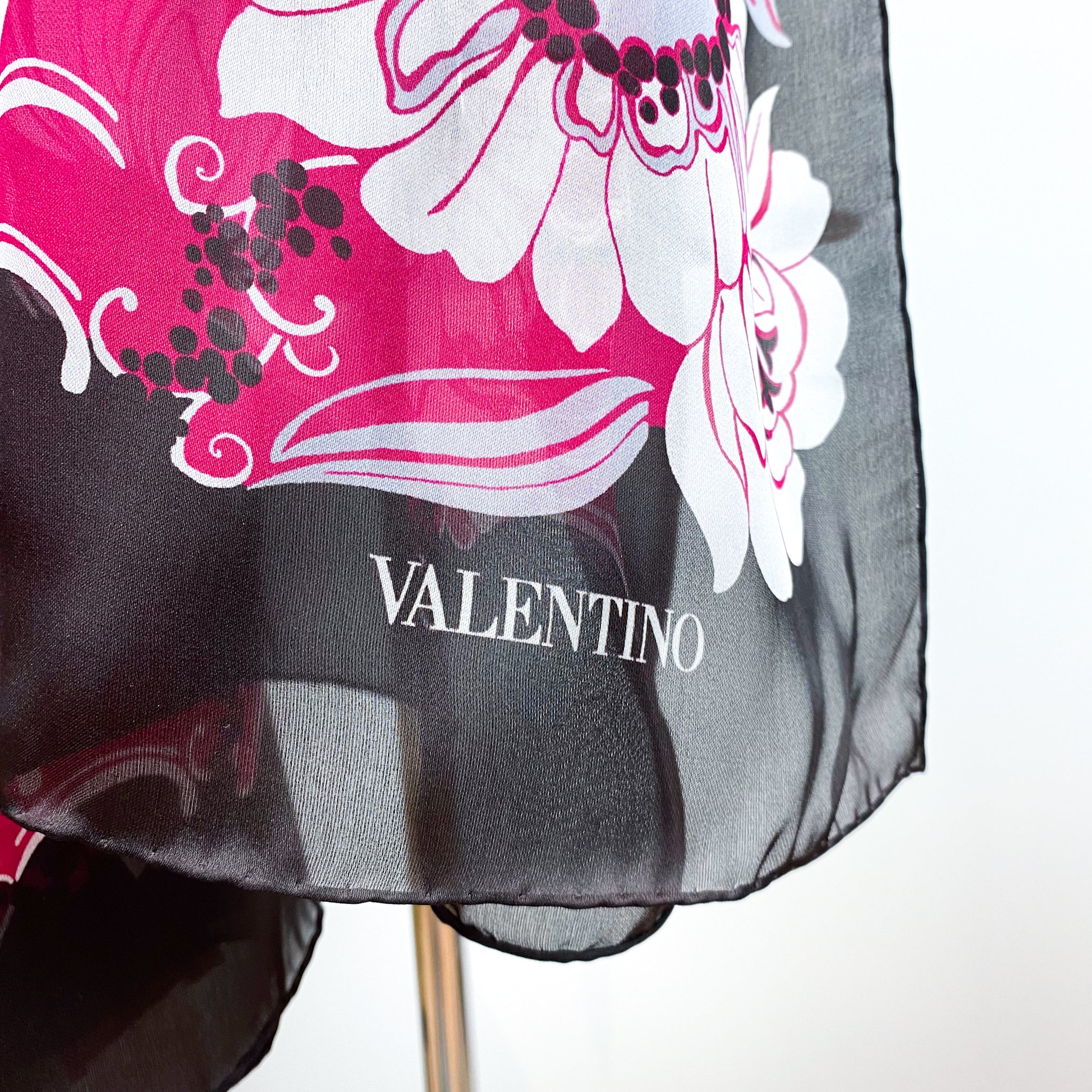 Brand New Valentino Floral Design Wrap Silk Scar