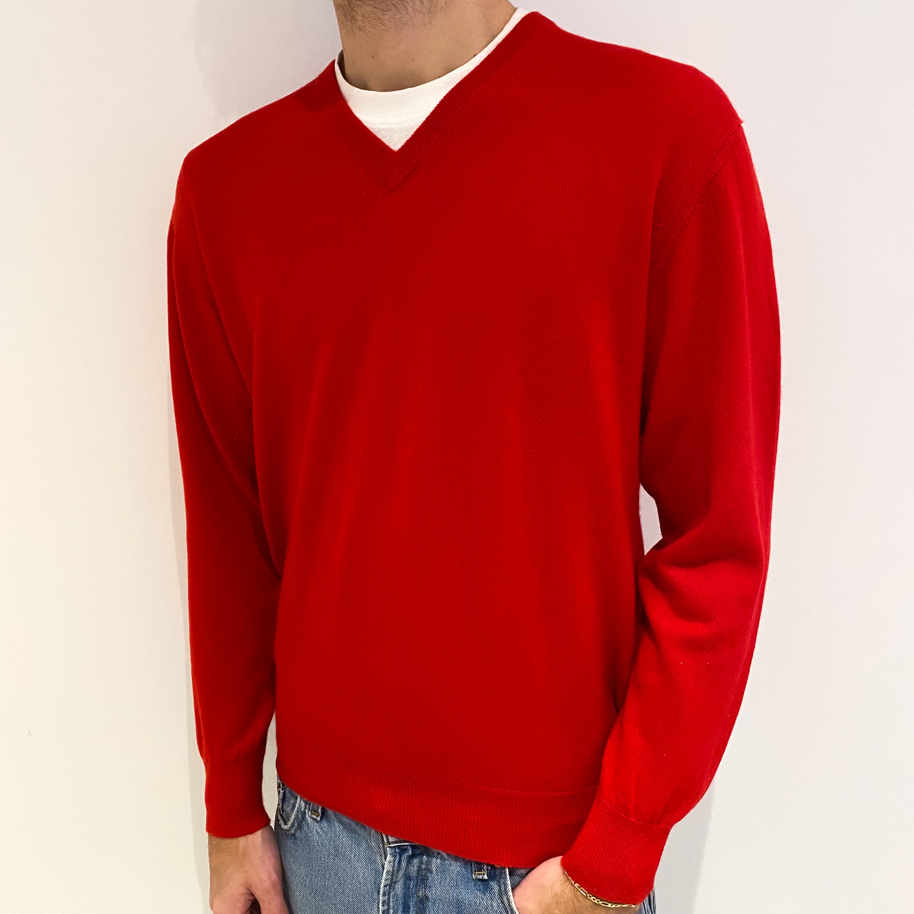 Men's Red Cashmere V Neck Jumper Large