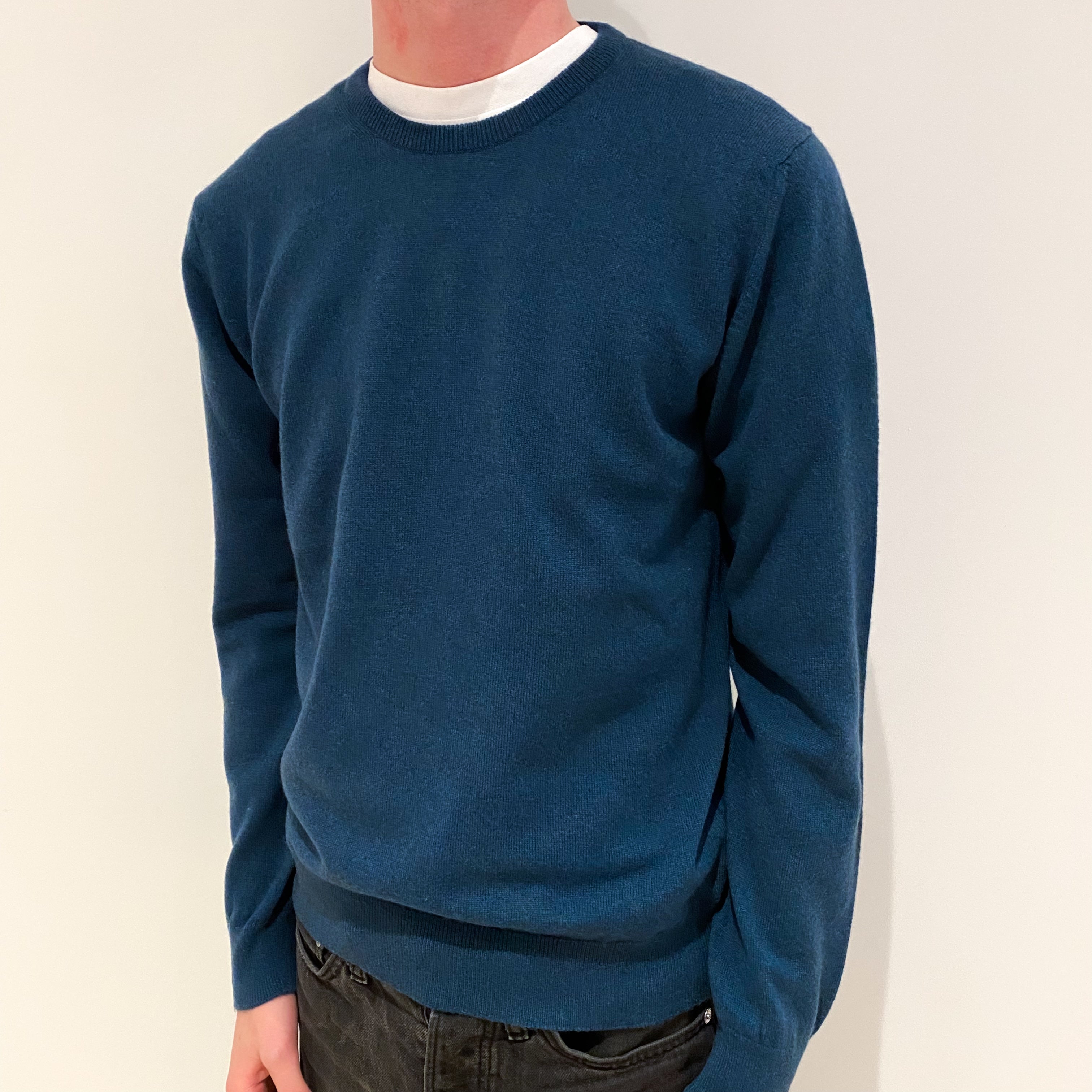 Men's Brand New Scottish Petrol Blue Cashmere Crew Neck Jumper Extra Small