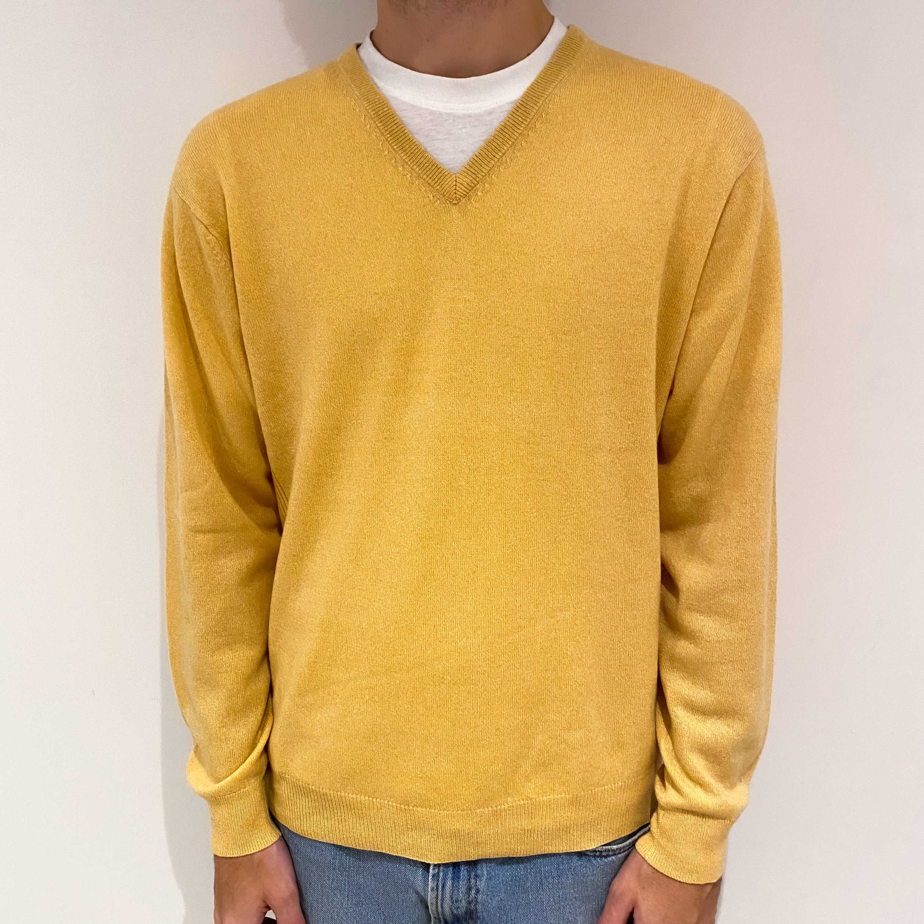 Men's Custard Yellow Cashmere V-Neck Jumper Large