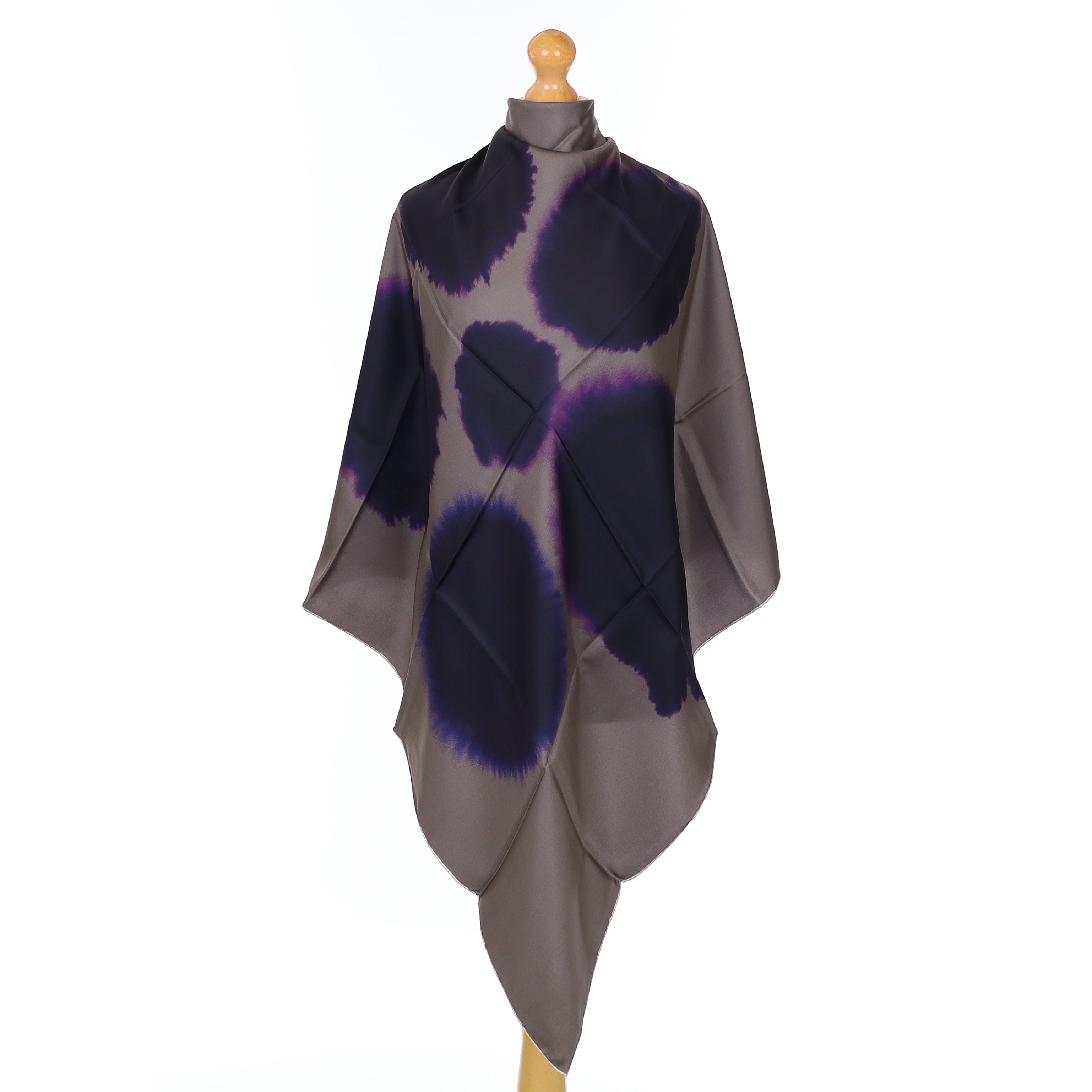 Brand New Italian Grey Colour Run Design Silk Scarf