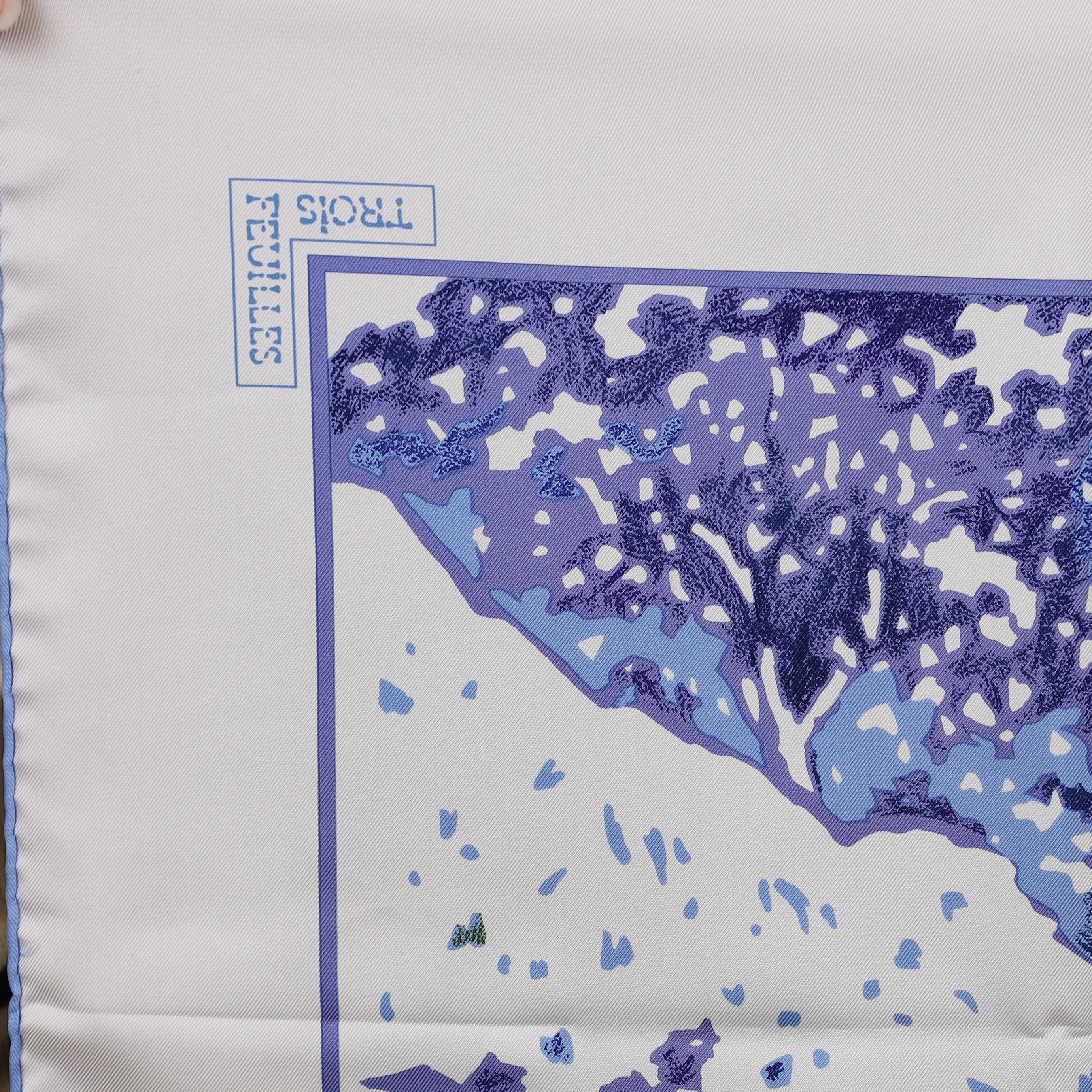 Brand New Boxed Hermès Trois Feuilles Silk Scarf