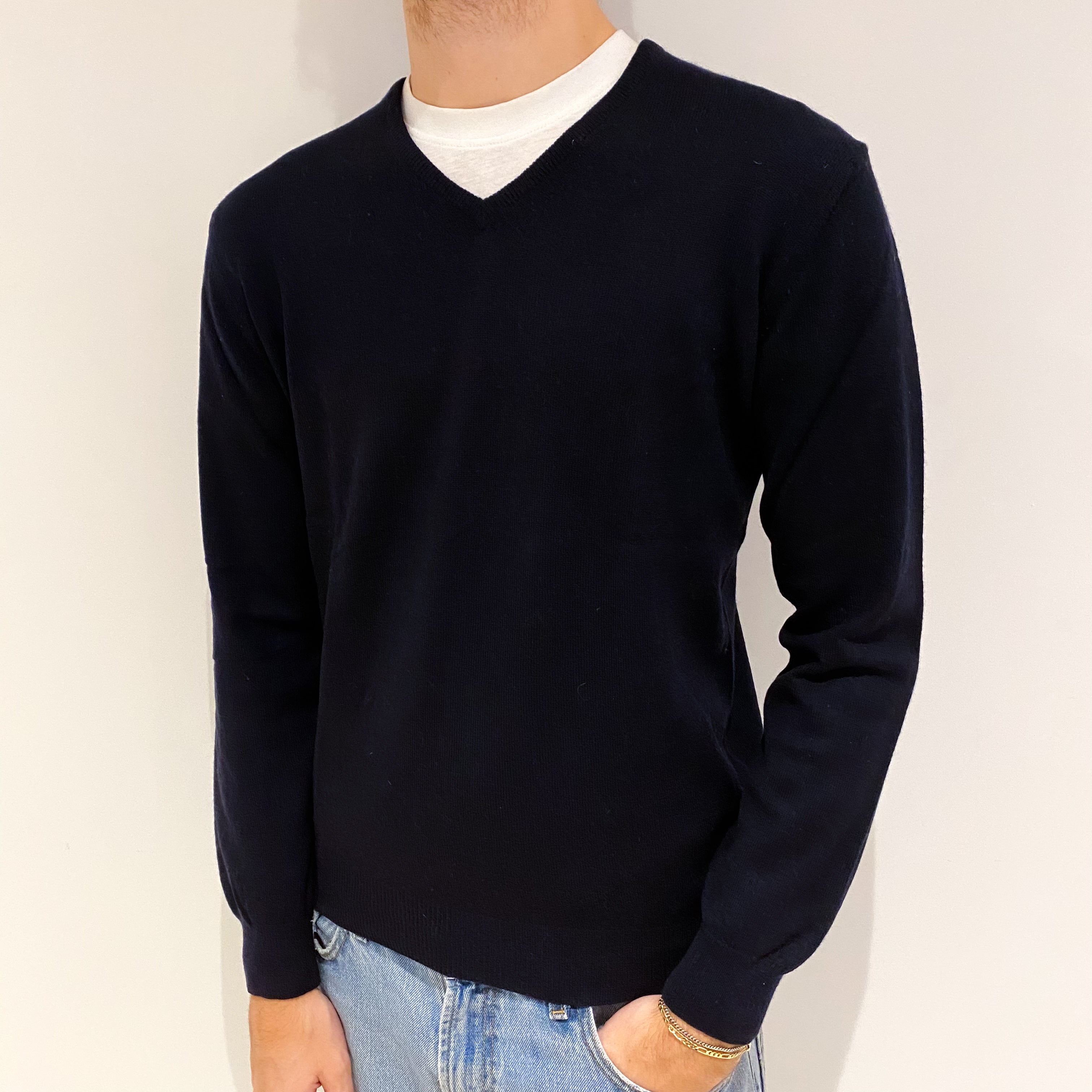 Men's Navy Blue Cashmere V Neck Jumper Medium